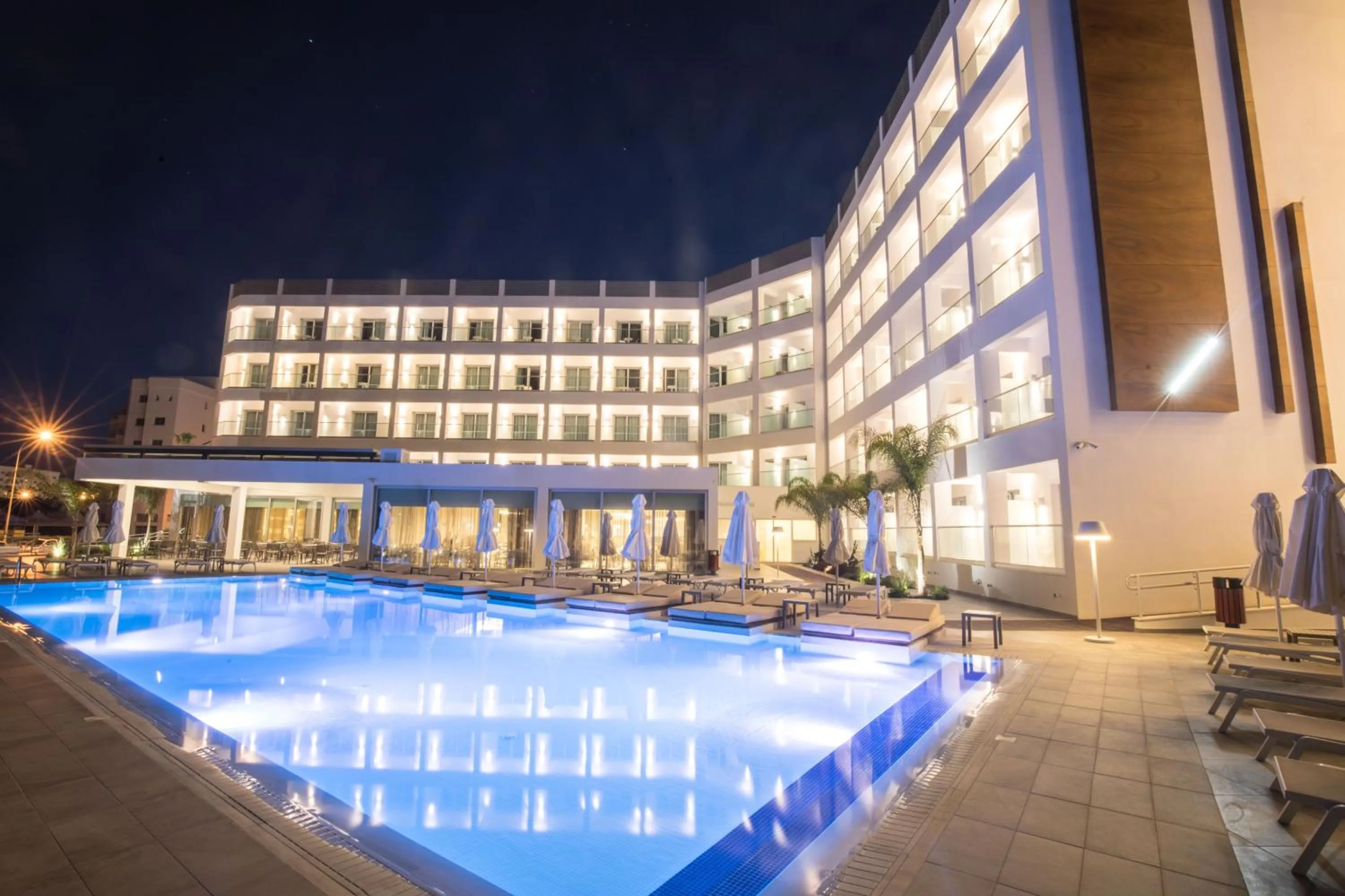 Property building in Evalena Beach Hotel