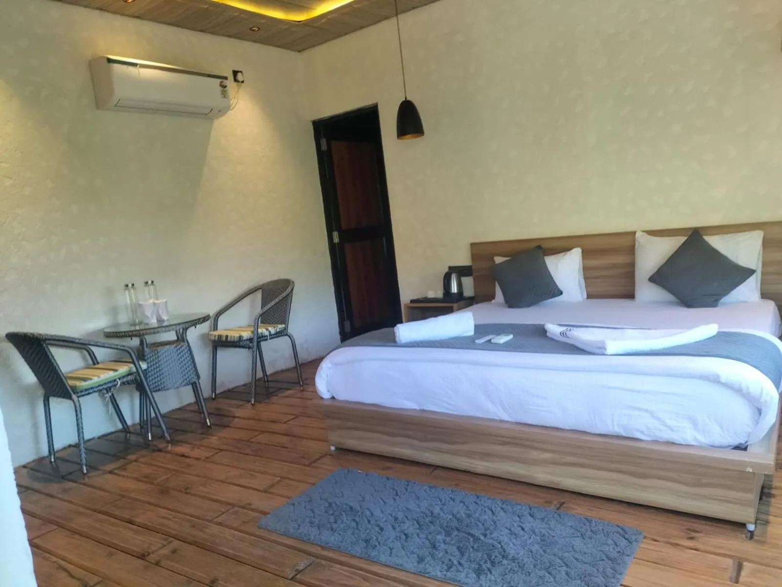 Bed in Anupraas Resort