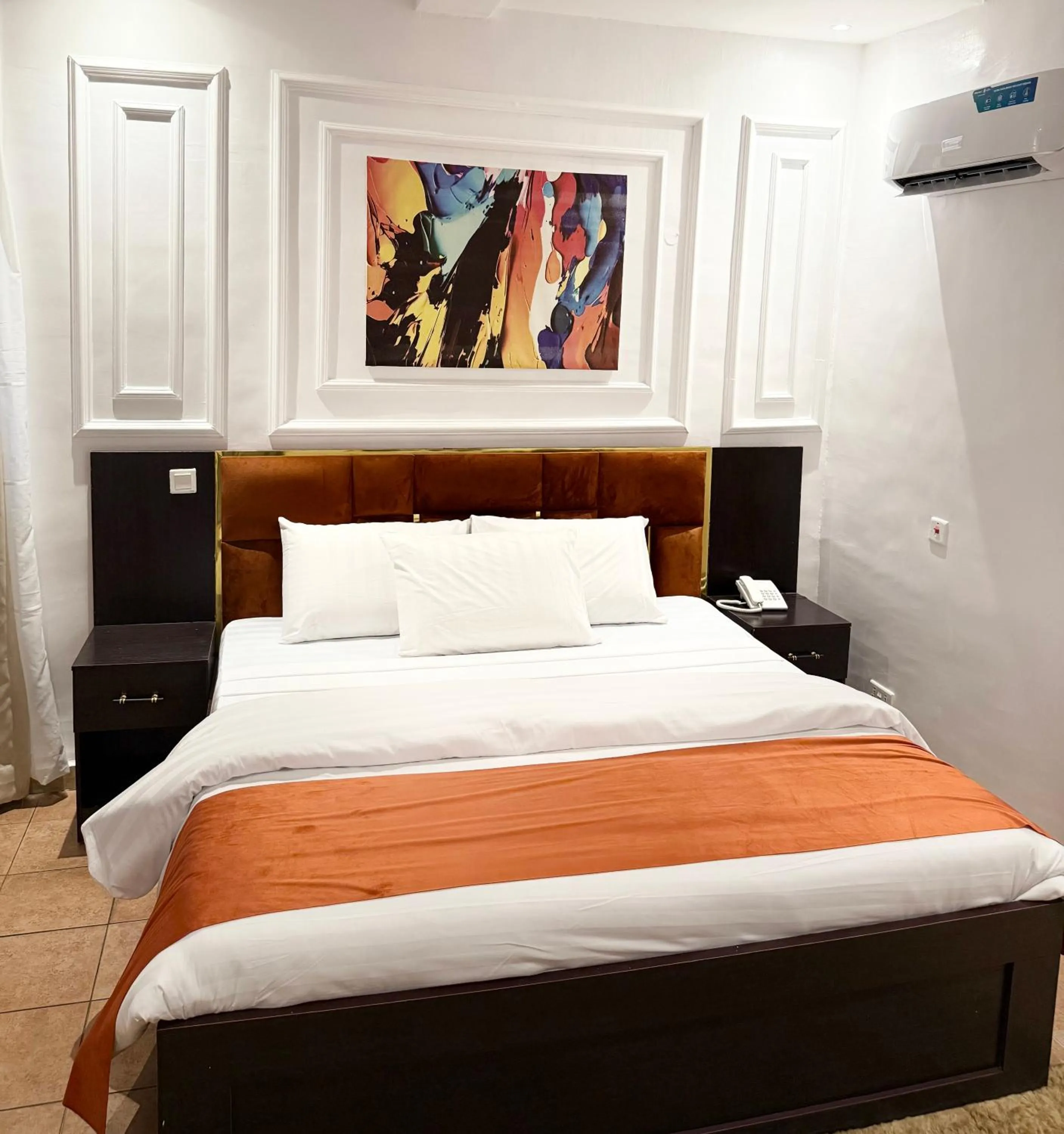 Bed in Amazon Msquare