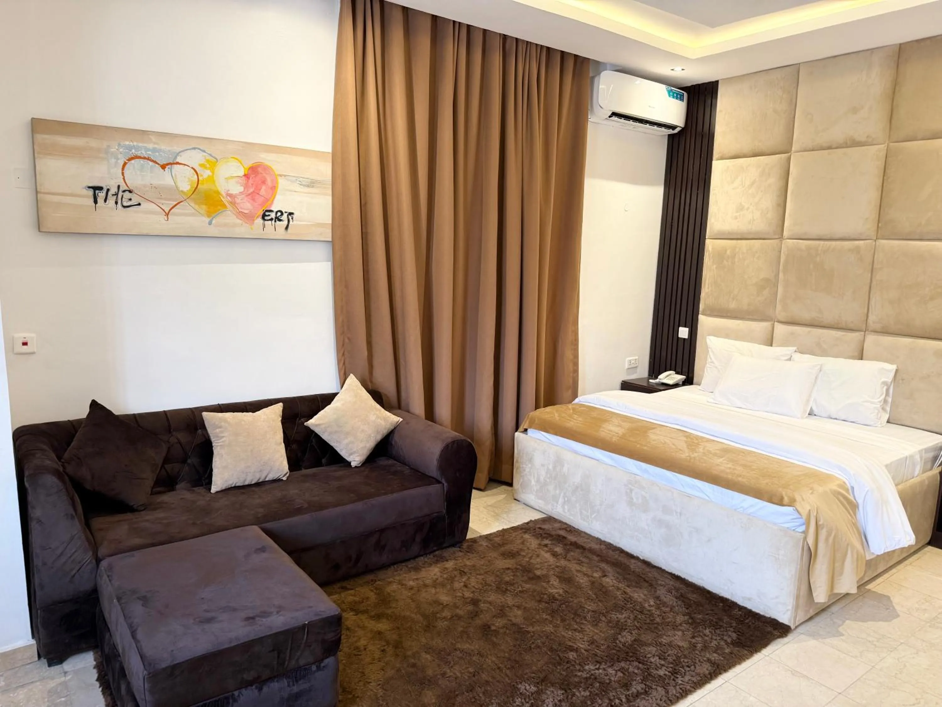 Bed in Amazon Msquare