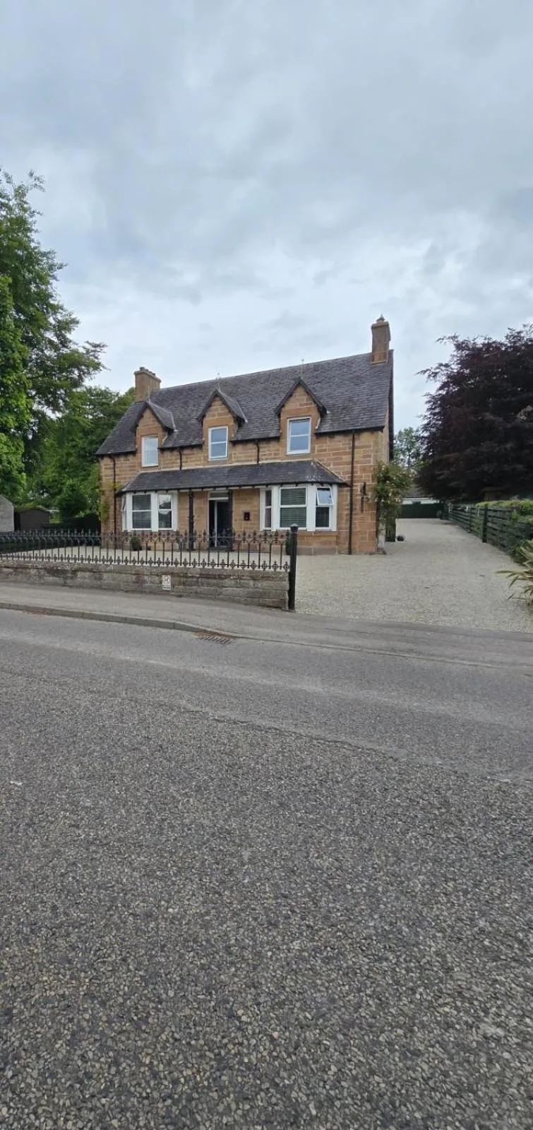 Tullochard Guest House