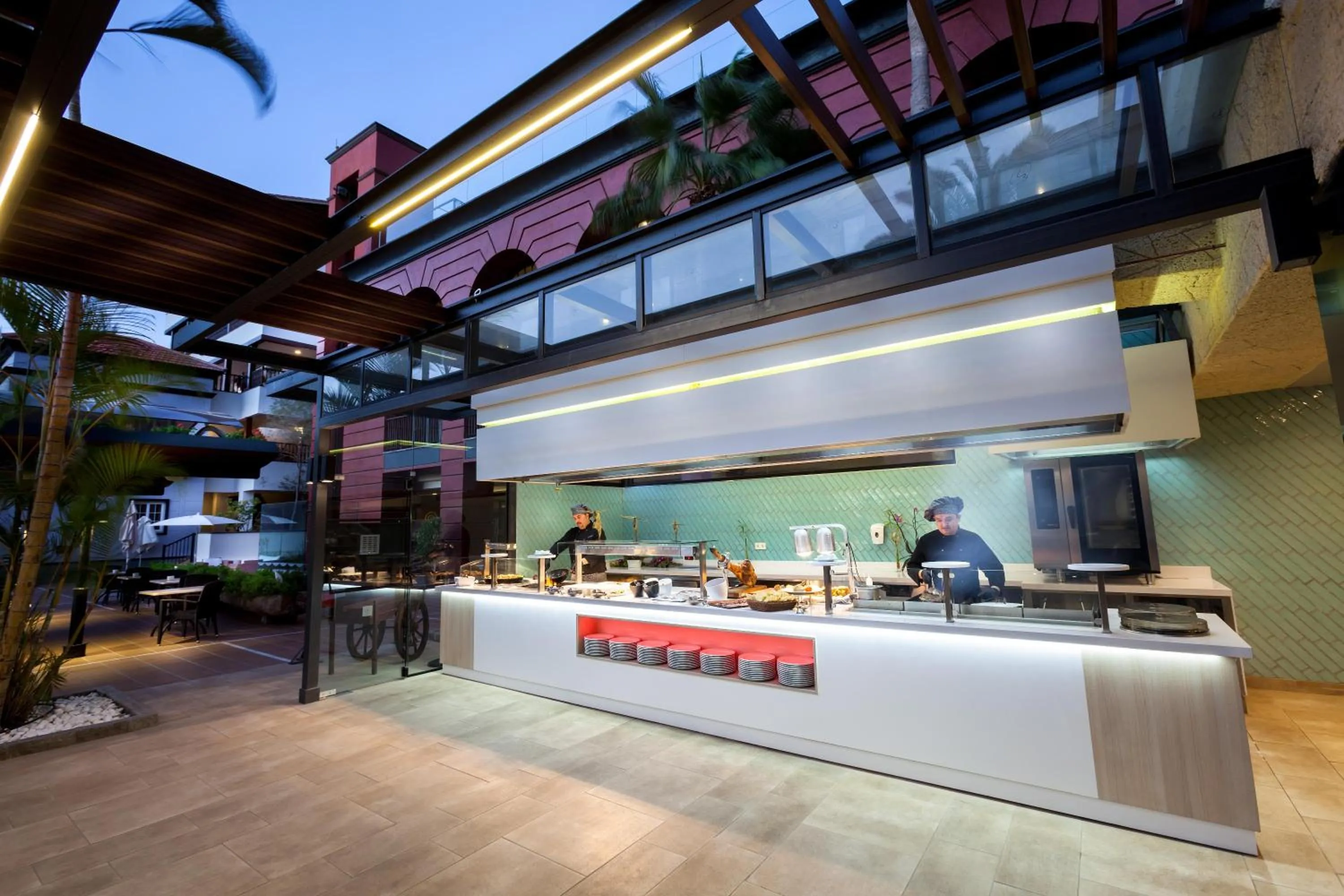 Restaurant/places to eat in Gran Tacande Wellness & Relax Costa Adeje