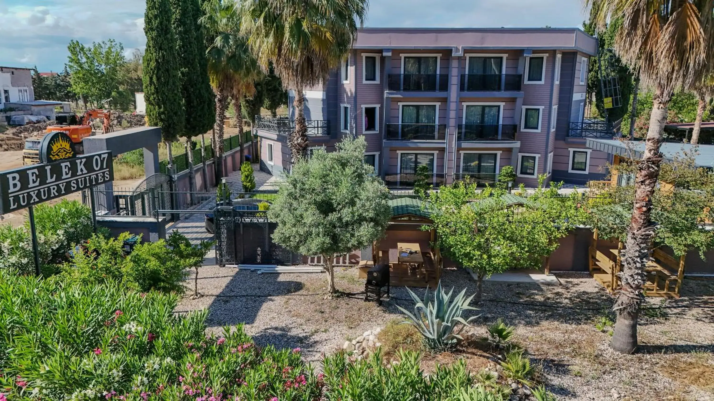 Property building in Belek 07 Luxury Suites Only For Family Property building in Belek 07 Luxury Suites Only For Family