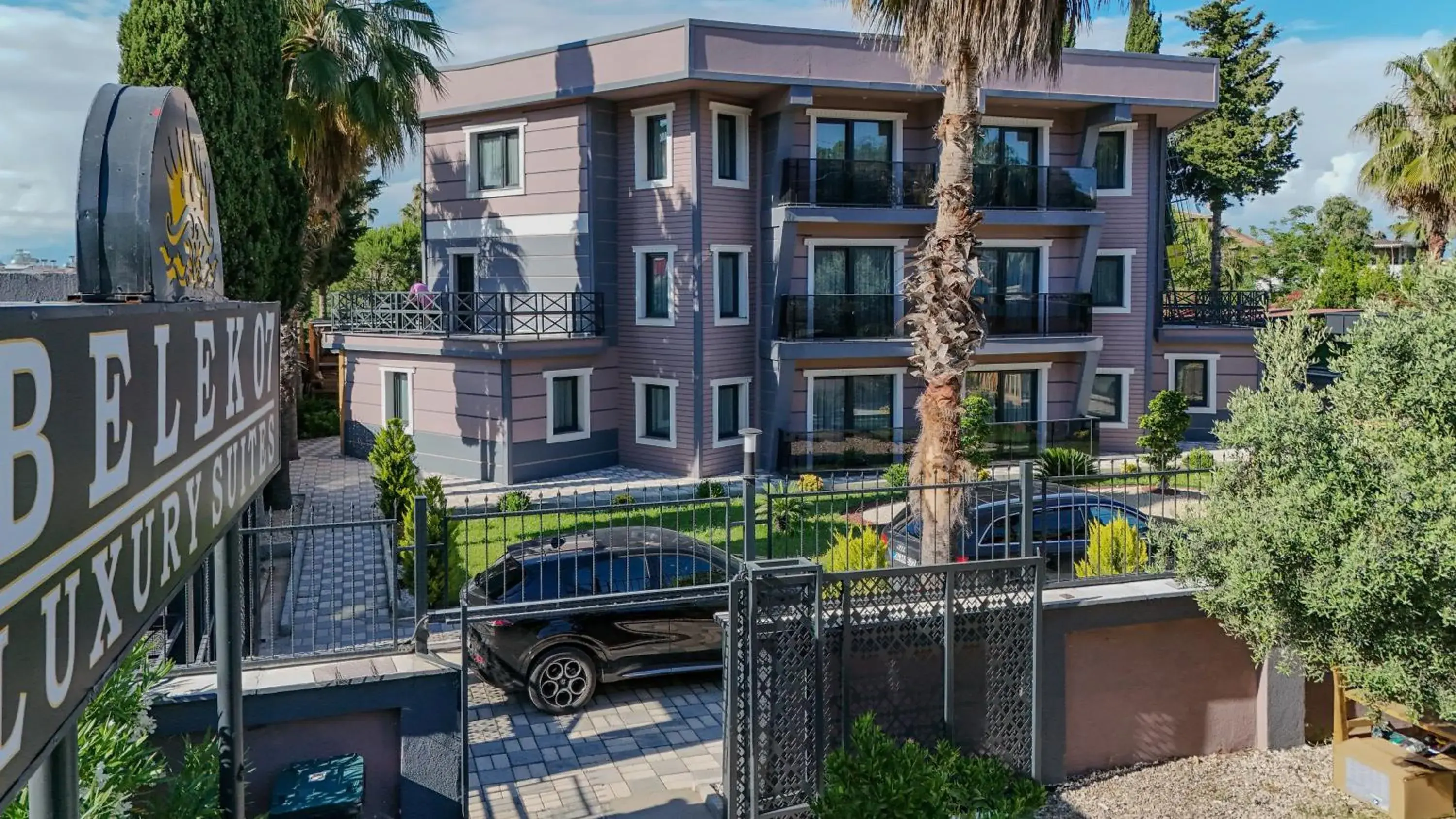 Property building in Belek 07 Luxury Suites Only For Family Property building in Belek 07 Luxury Suites Only For Family