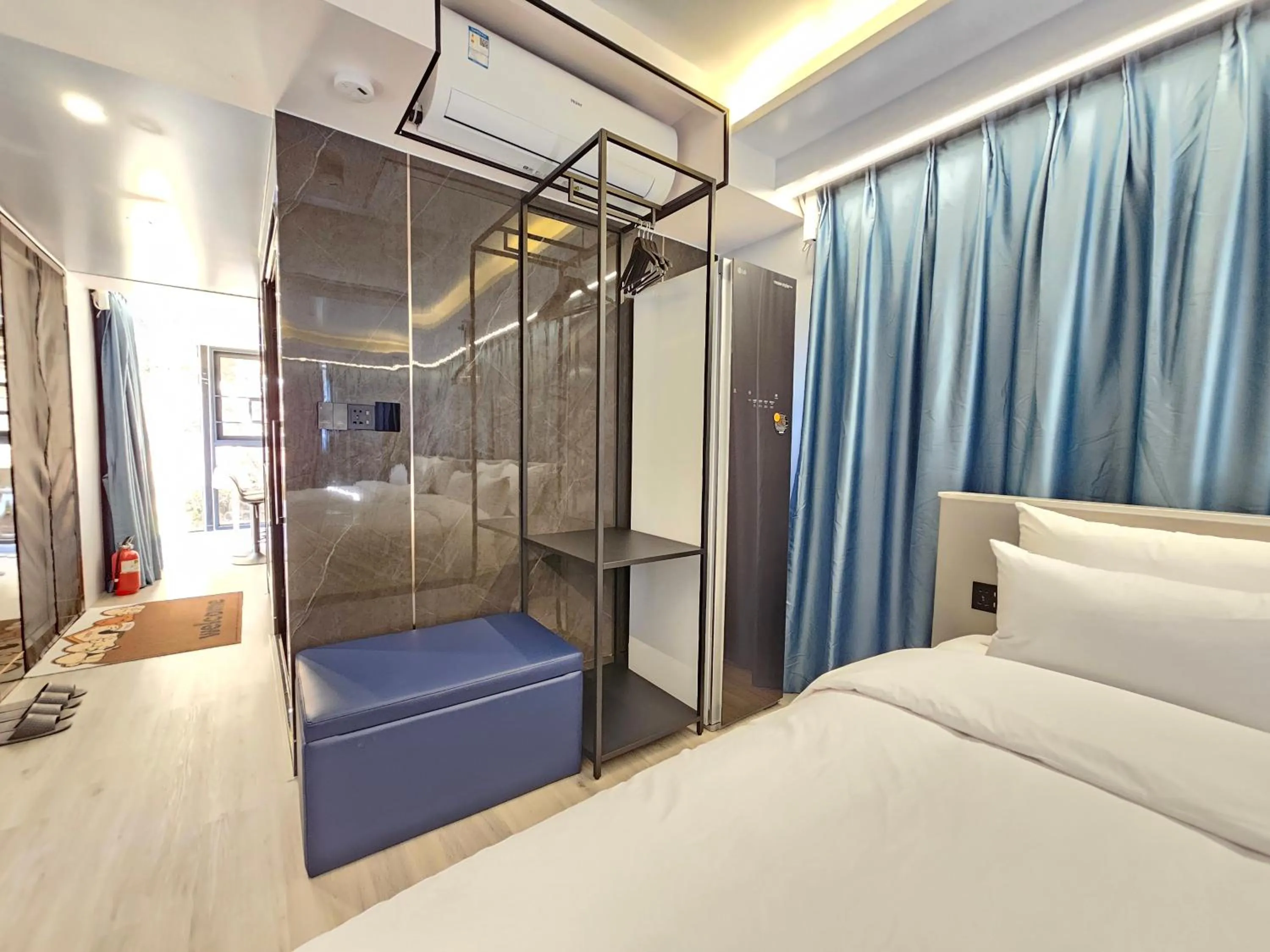 Bedroom, Bed in Galaxy X Hotel Type Caravan Glamping & Pension