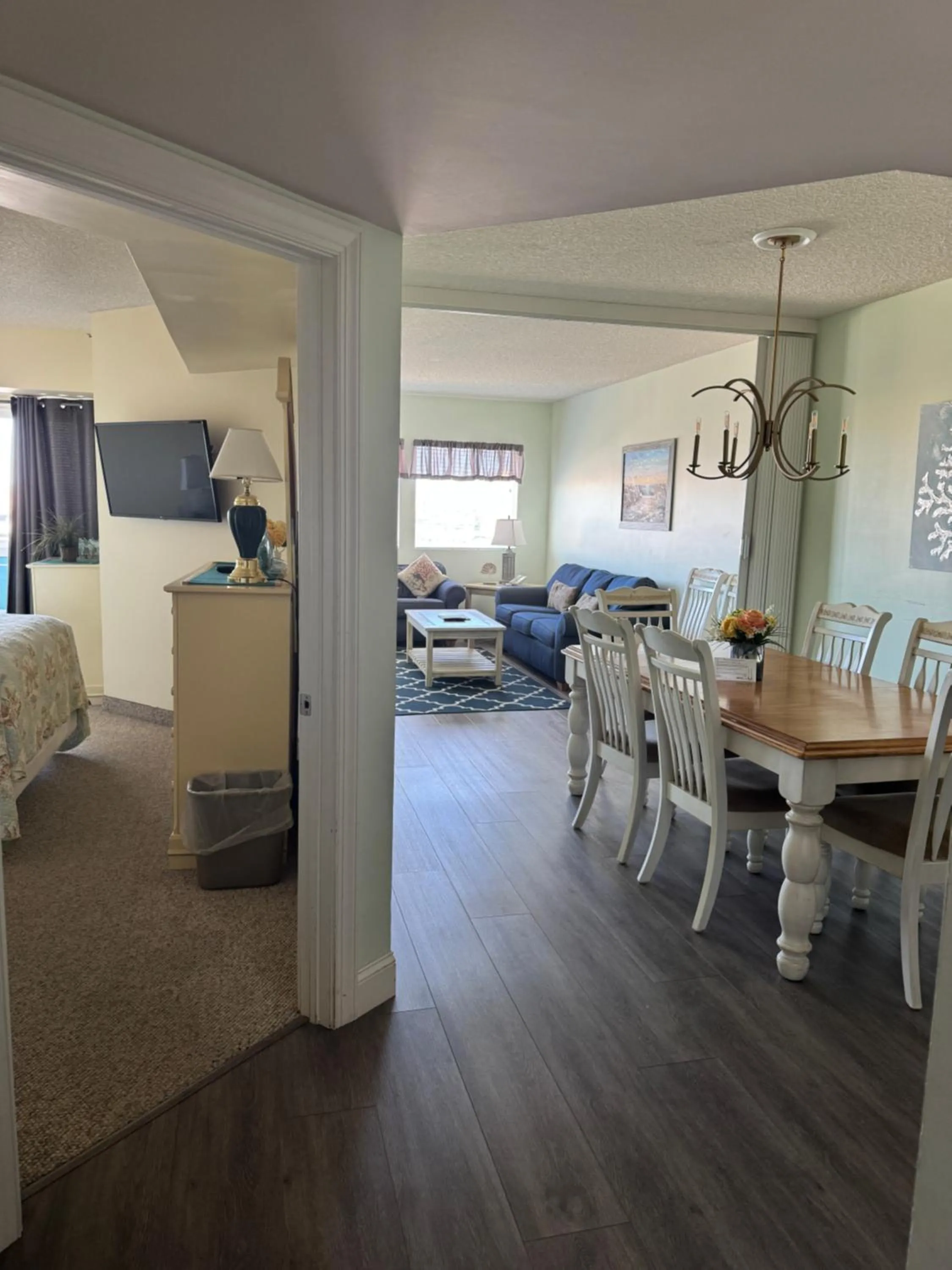 View (from property/room), Bed in Watson's Regency Suites