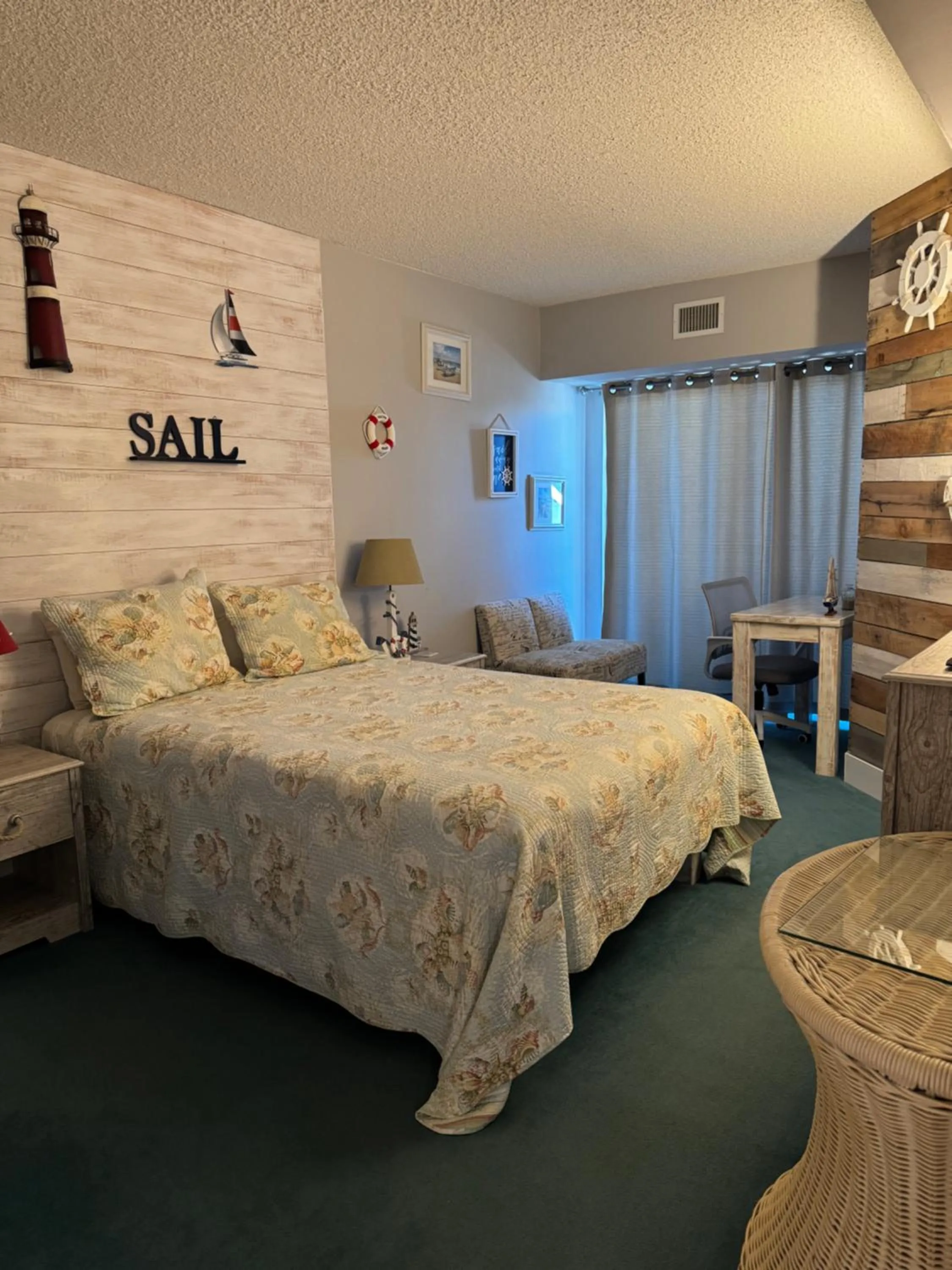 View (from property/room), Bed in Watson's Regency Suites