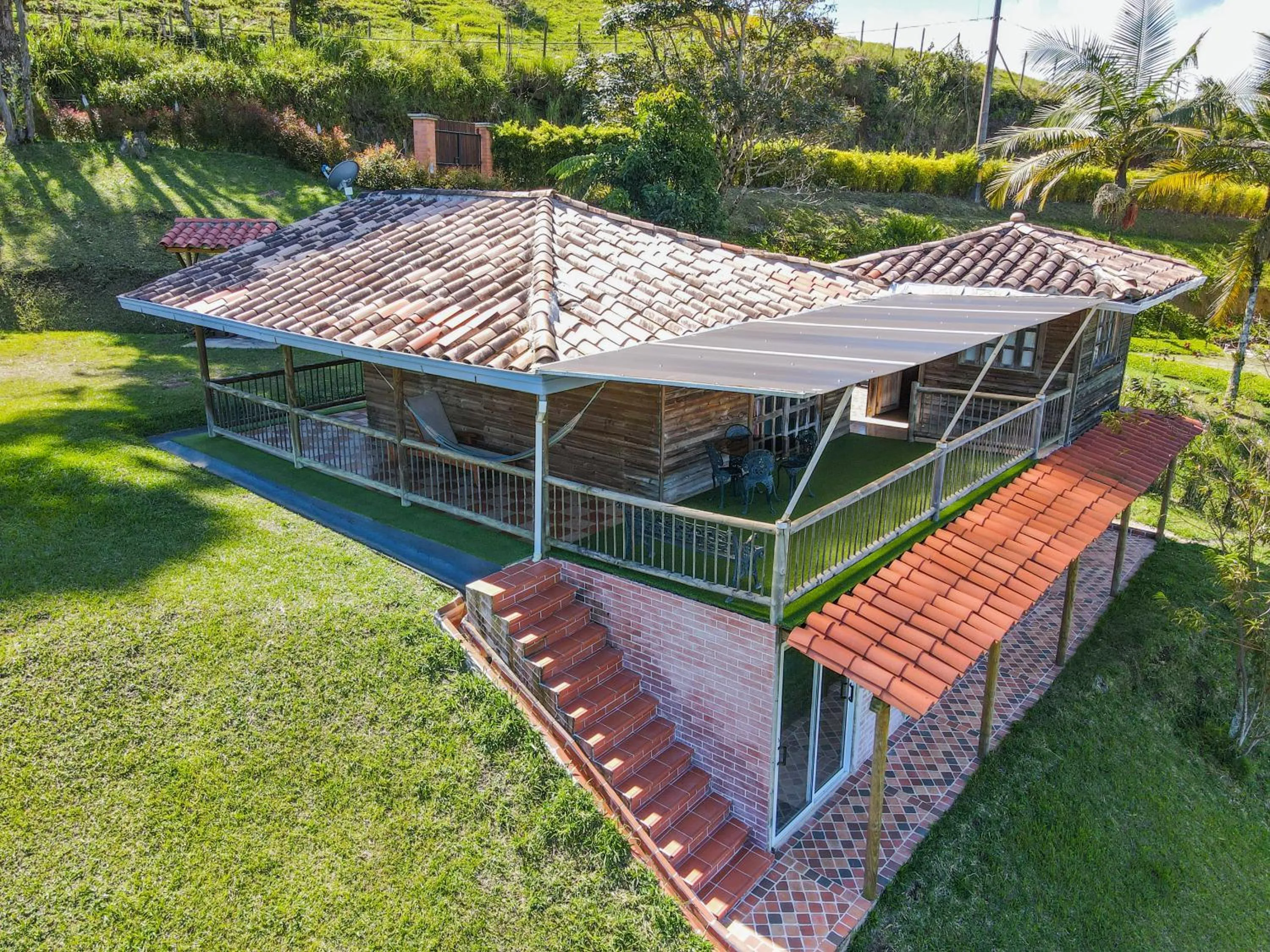 Loge Cabaña peñol-Guatape