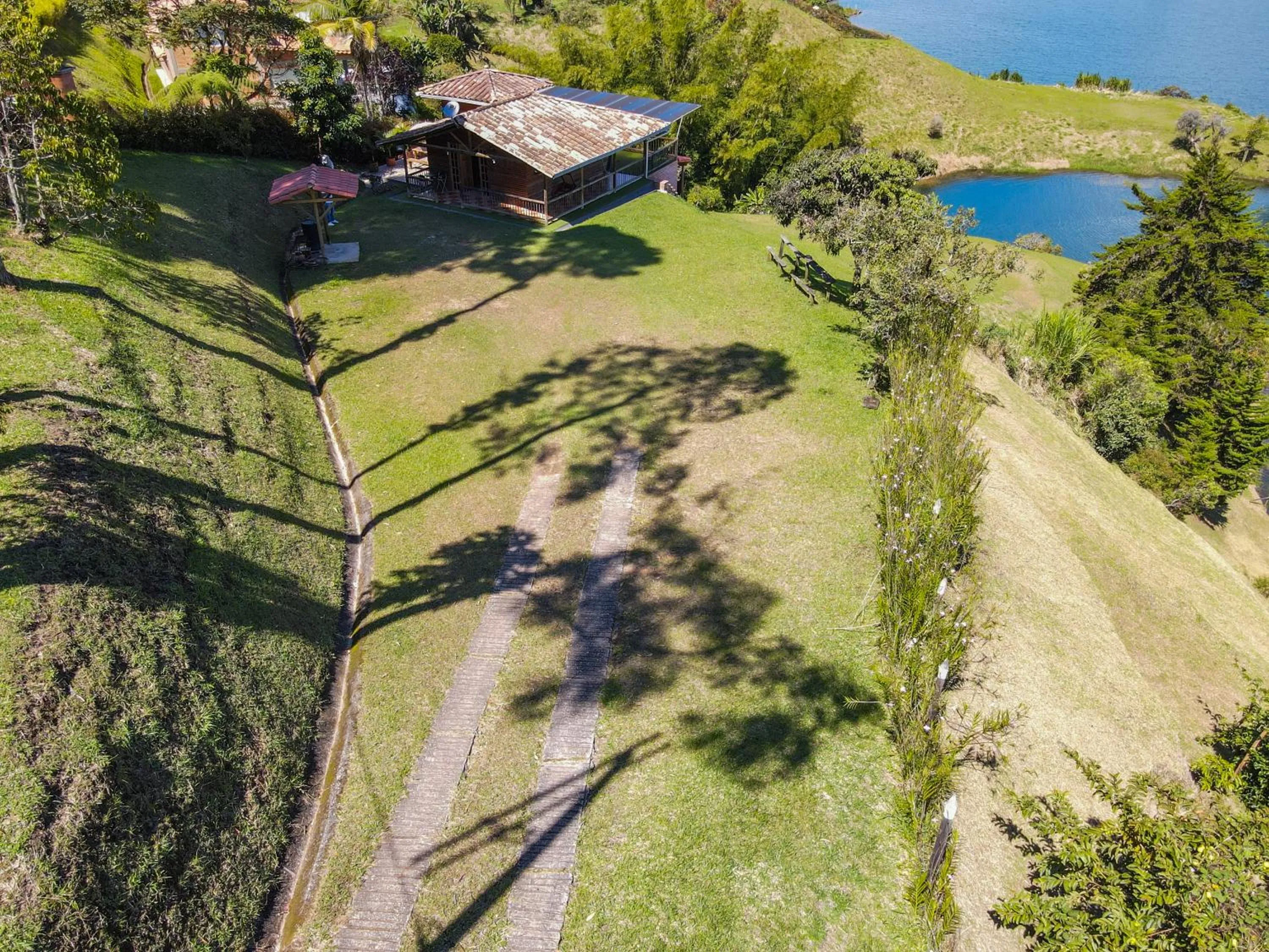 Loge Cabaña peñol-Guatape