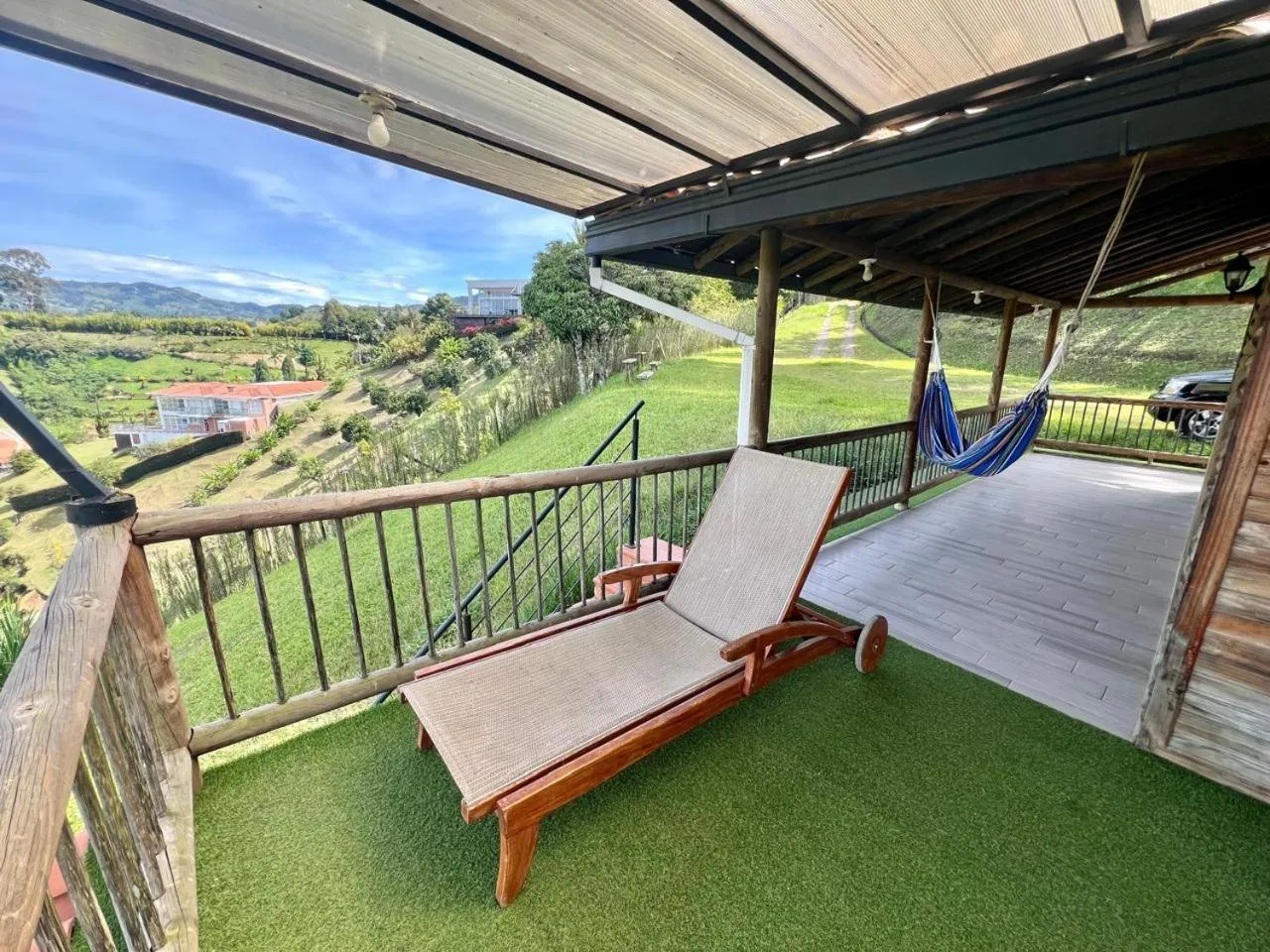 Loge Cabaña peñol-Guatape