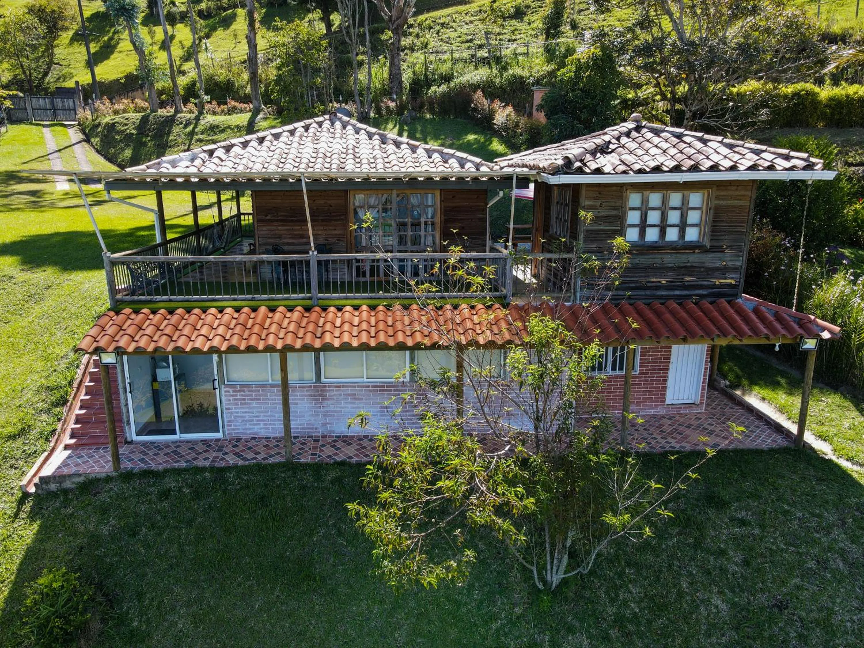 Loge Cabaña peñol-Guatape