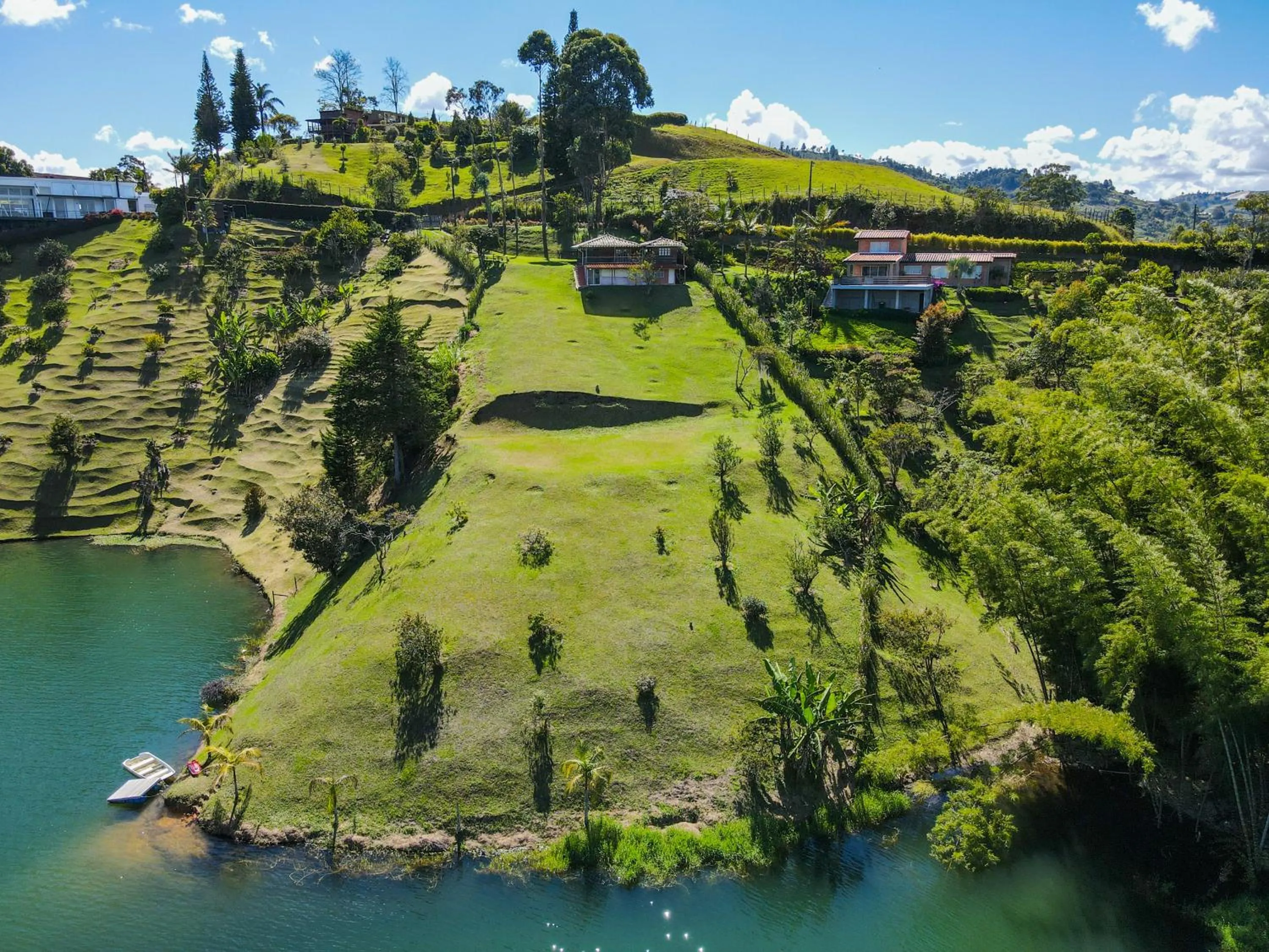 Loge Cabaña peñol-Guatape
