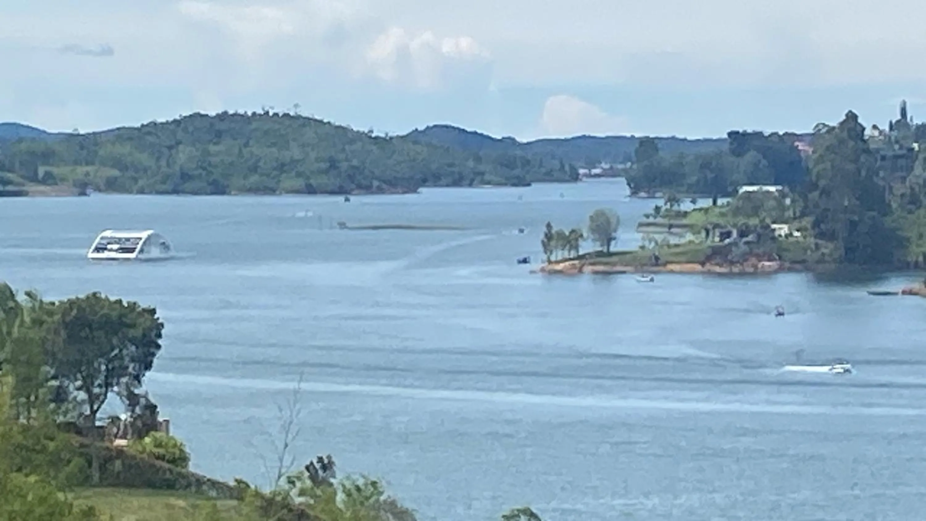 Loge Cabaña peñol-Guatape