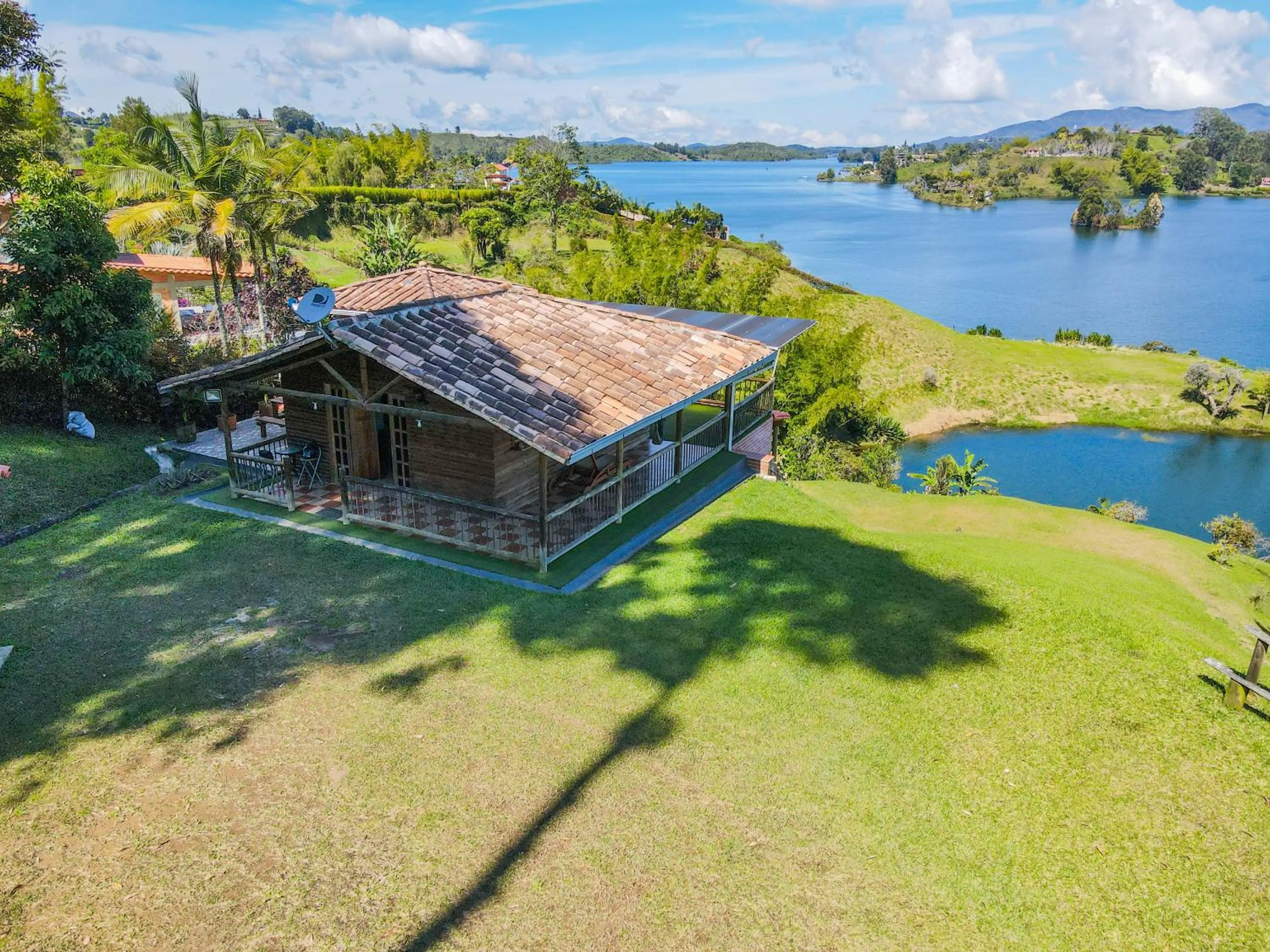 Loge Cabaña peñol-Guatape