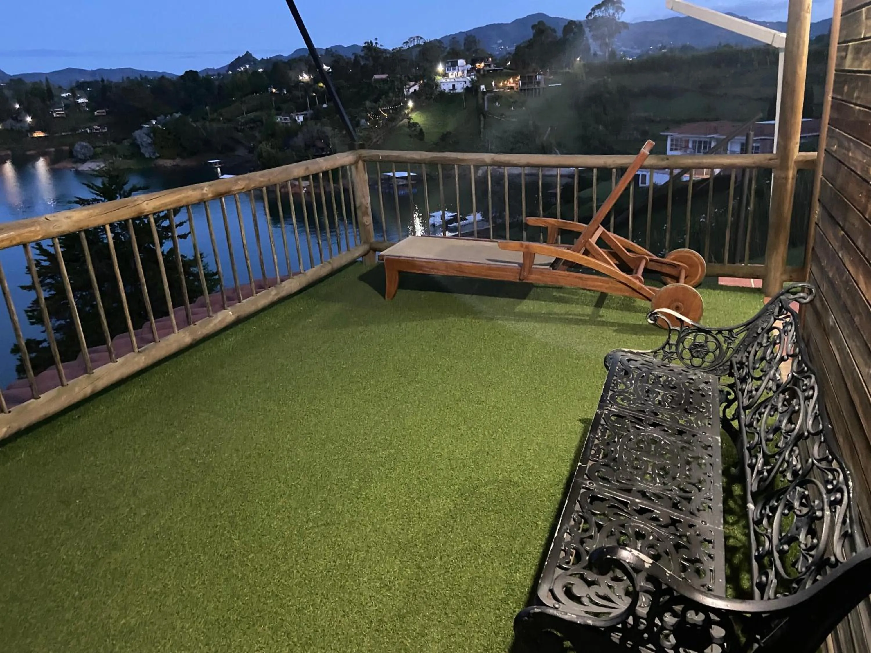 Loge Cabaña peñol-Guatape