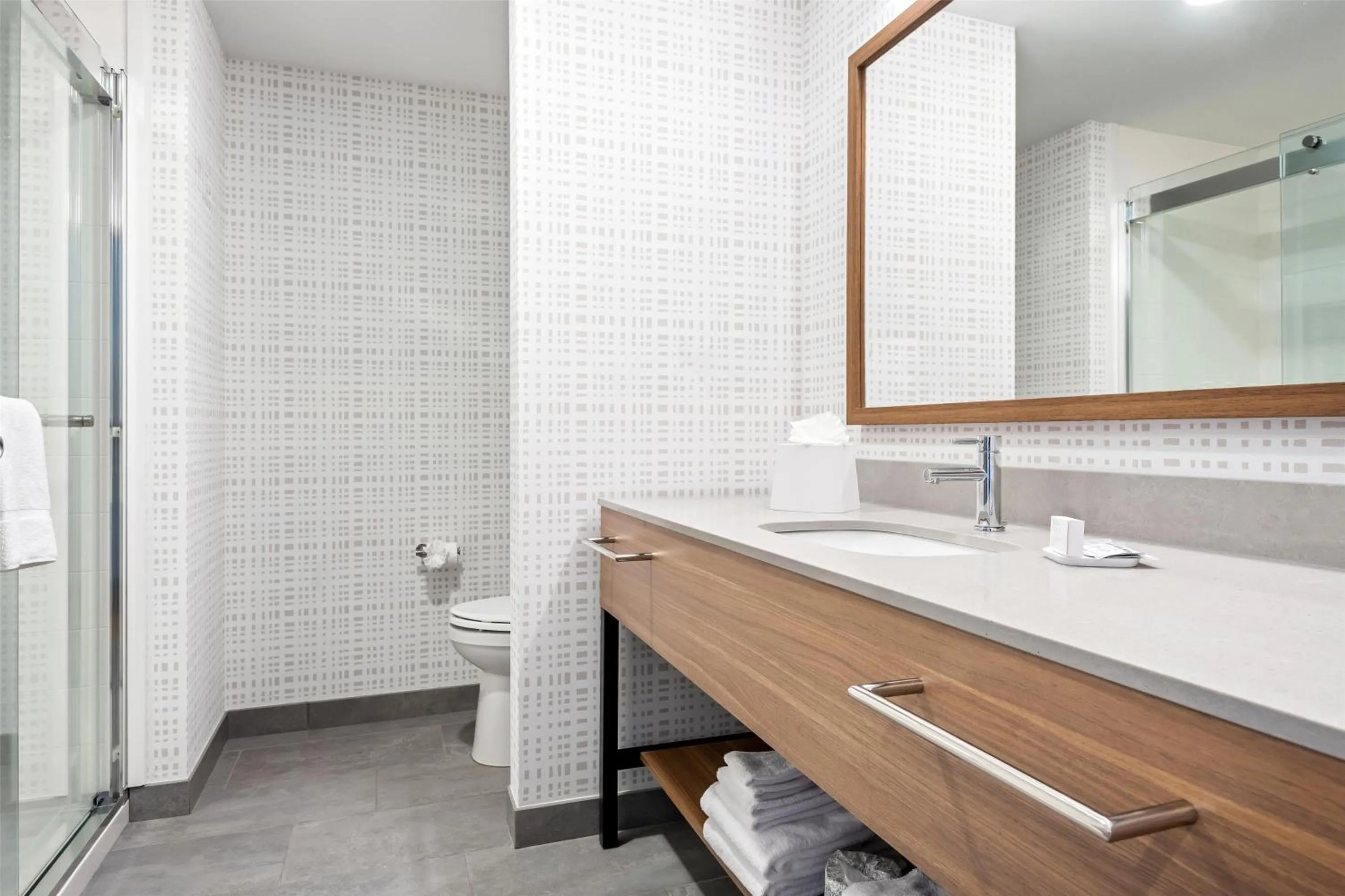 Bathroom in Hampton Inn & Suites Intercourse, Pa