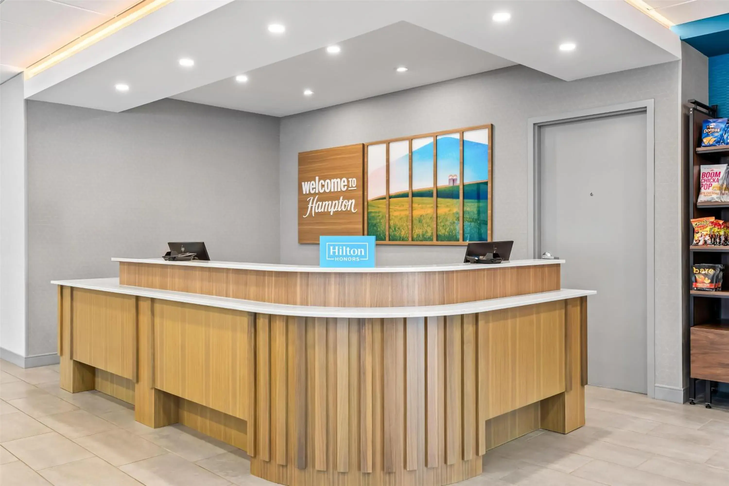 Lobby or reception in Hampton Inn & Suites Intercourse, Pa Lobby or reception in Hampton Inn & Suites Intercourse, Pa