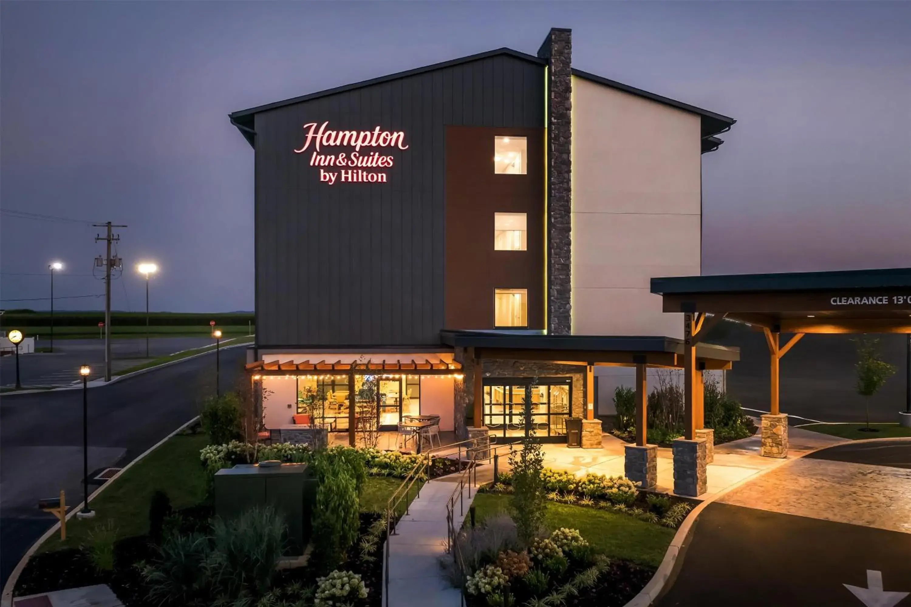 Property building in Hampton Inn & Suites Intercourse, Pa Property building in Hampton Inn & Suites Intercourse, Pa
