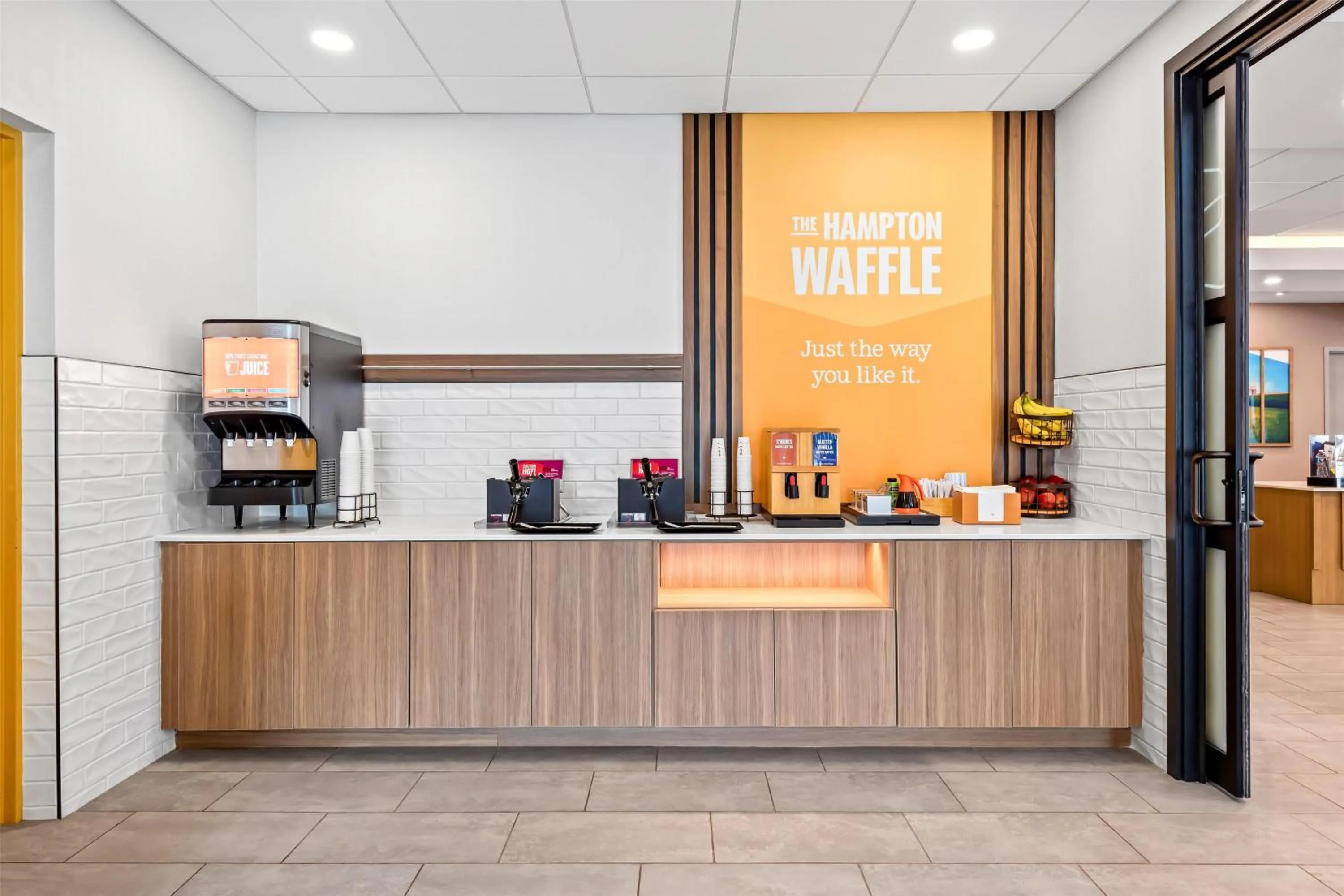 Breakfast in Hampton Inn & Suites Intercourse, Pa