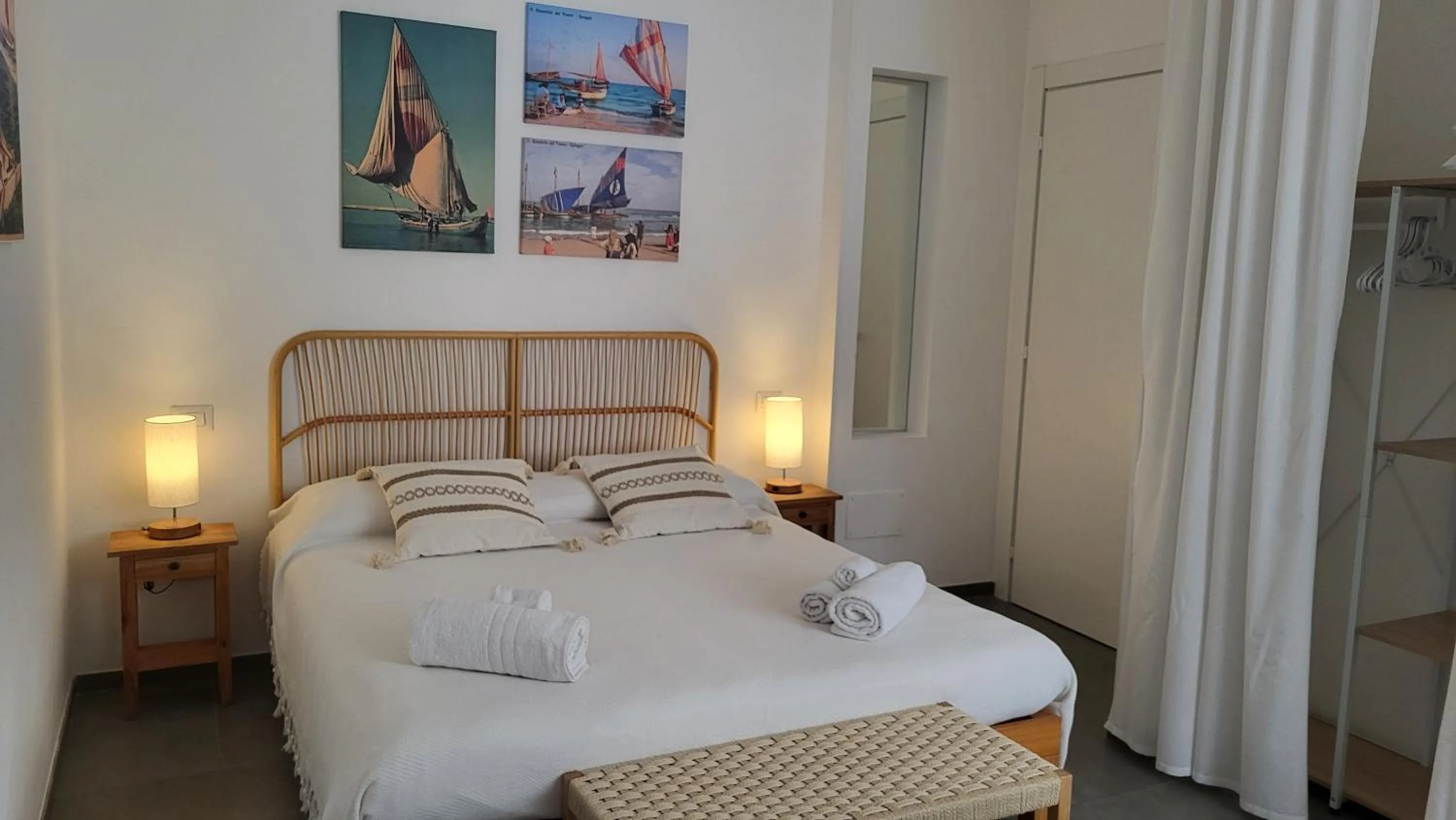 Bed in Pianozero Room
