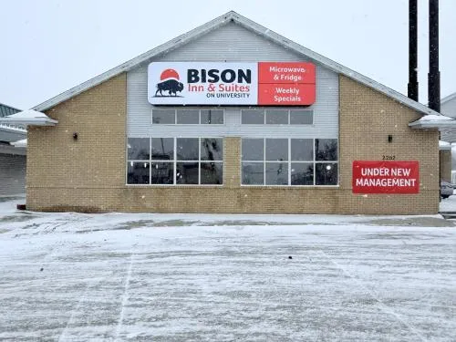 Bison Inn & Suites on University