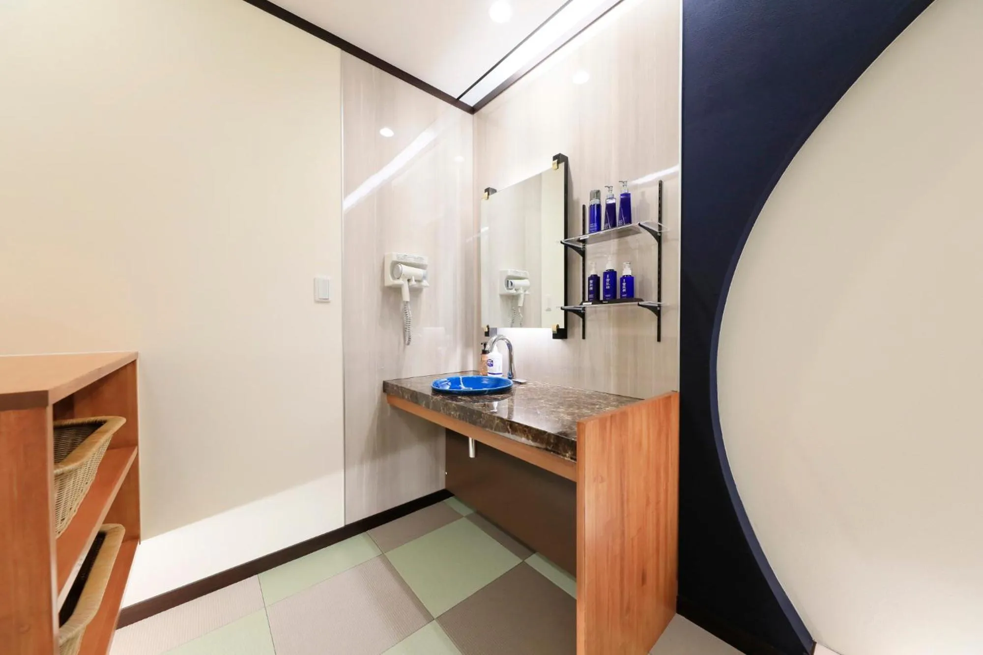 Area and facilities in Otogitei Kofu