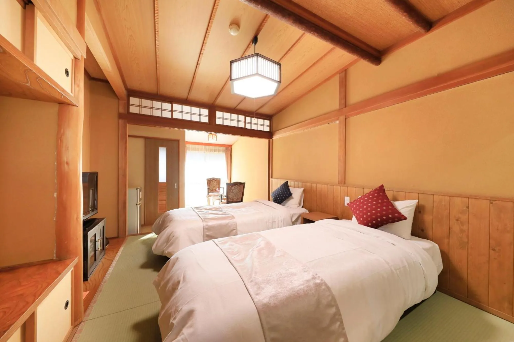 Photo of the whole room, Bed in Otogitei Kofu