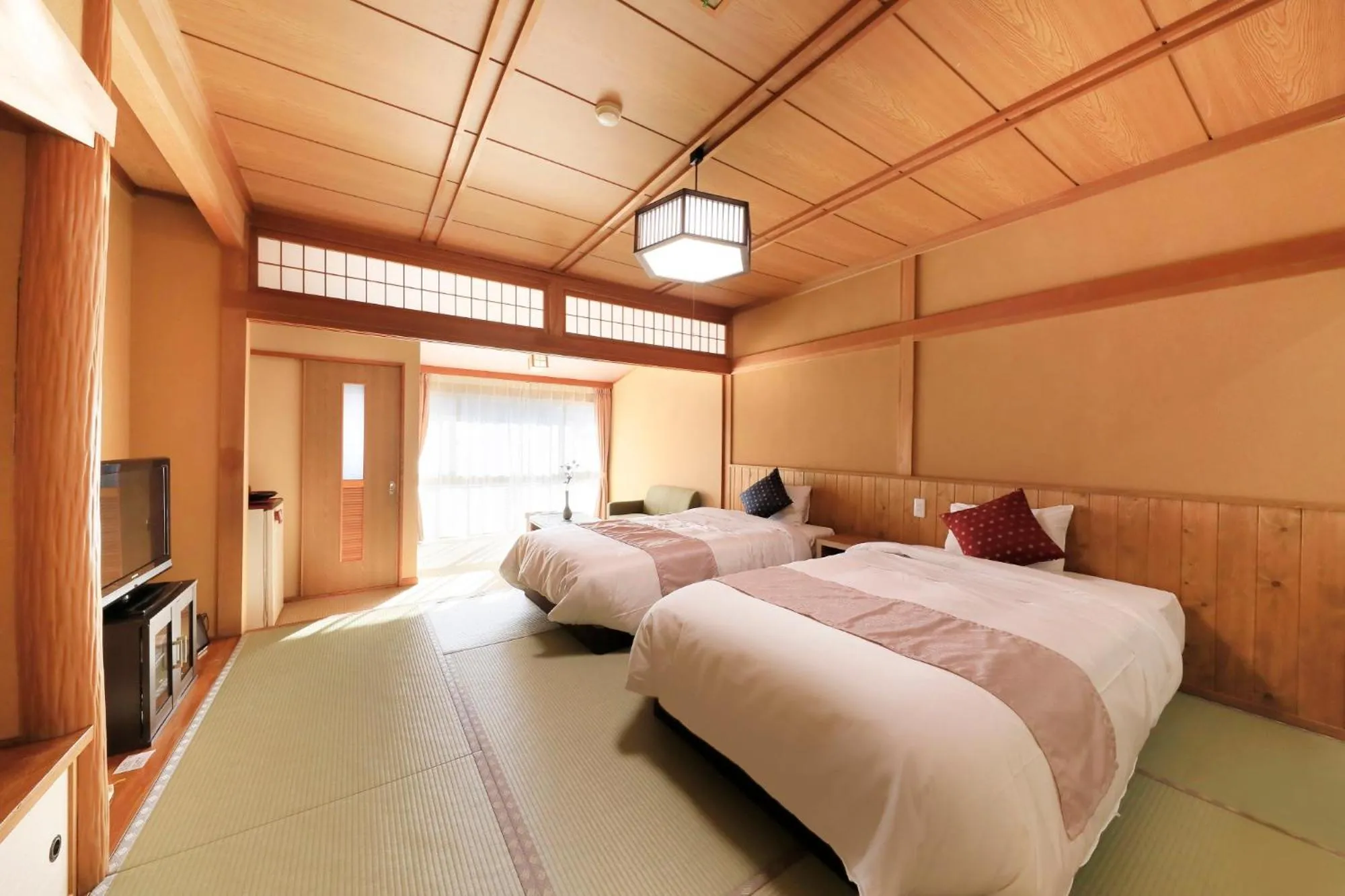 Photo of the whole room, Bed in Otogitei Kofu