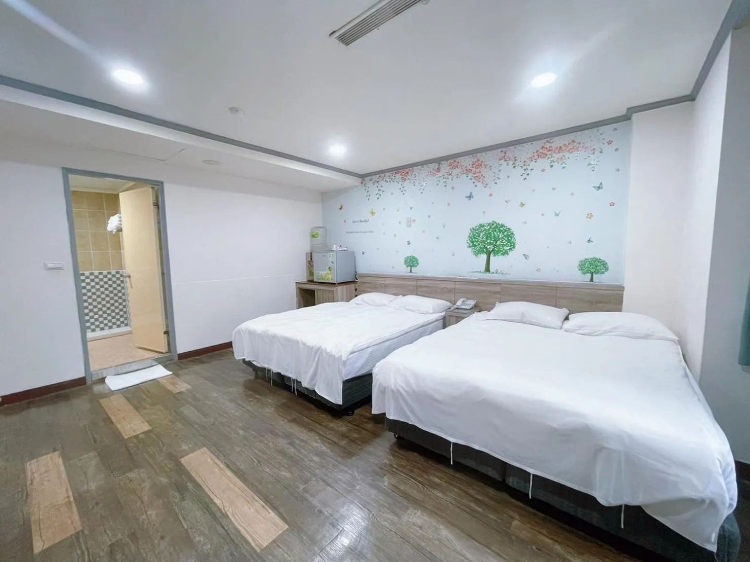 Photo of the whole room, Bed in A22 Wei Lu Hotel