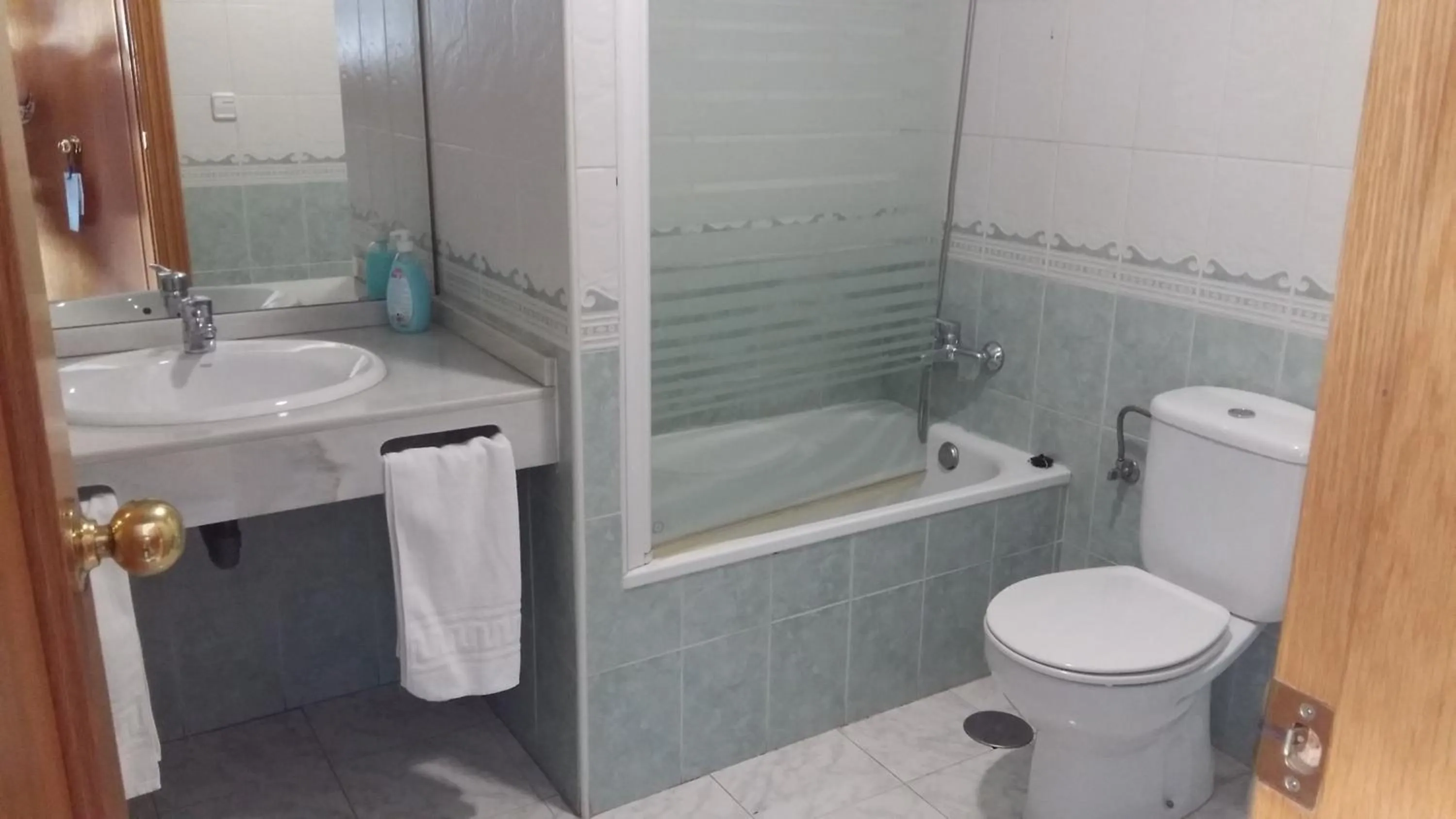 Bathroom in Hotel Corona de Atarfe