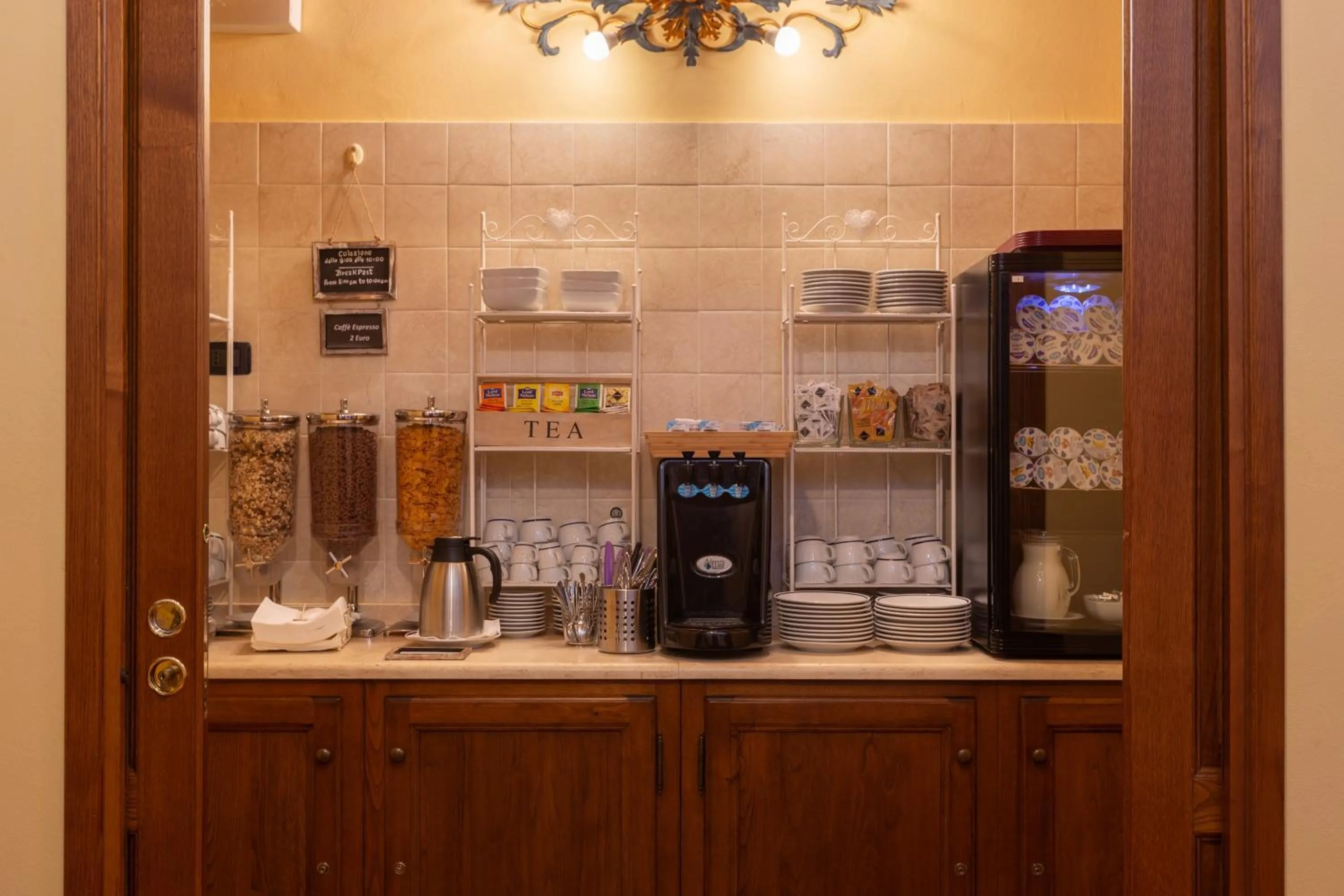 Buffet breakfast in Palazzo Graziani