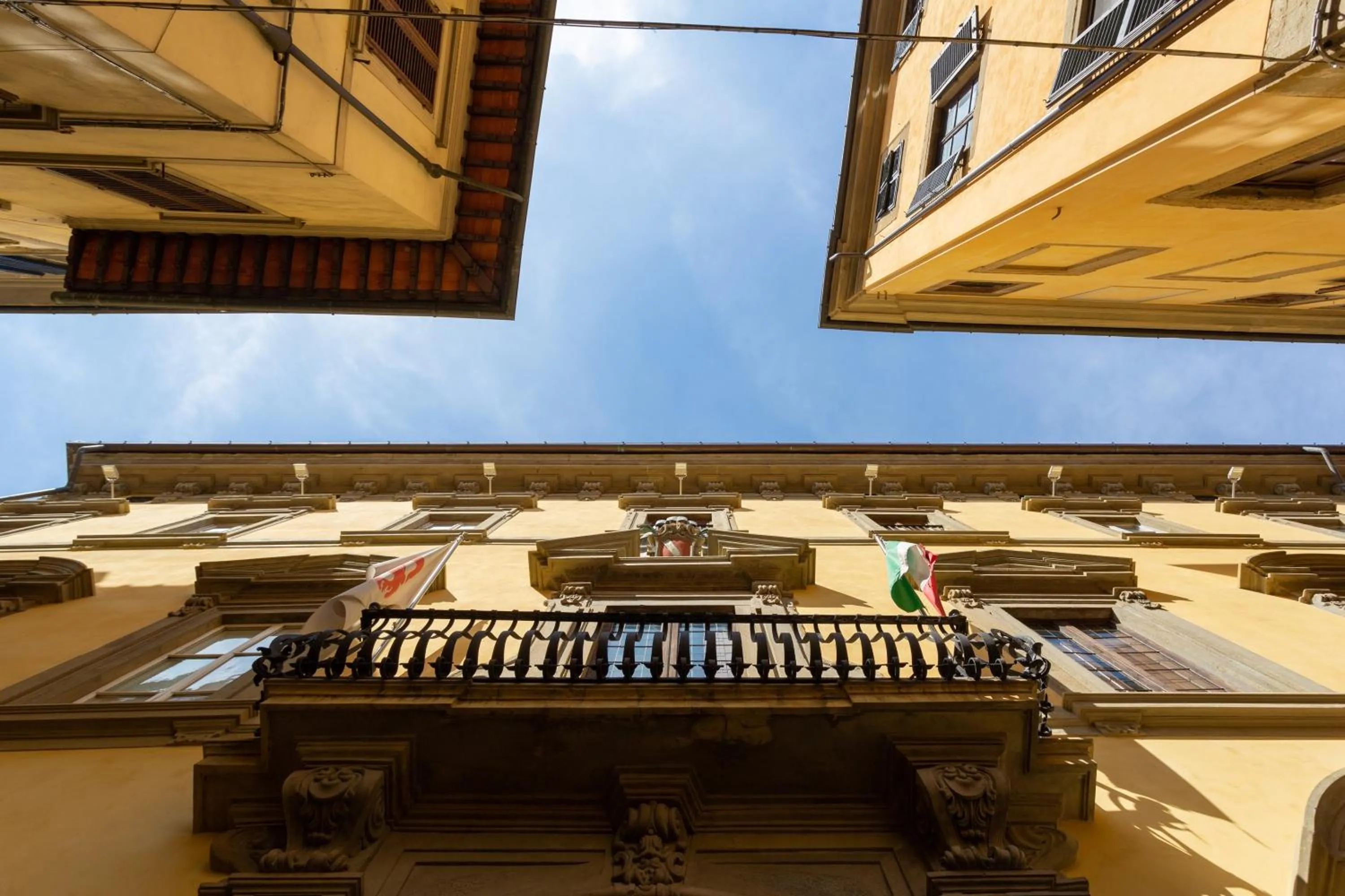 Facade/entrance in Palazzo Graziani