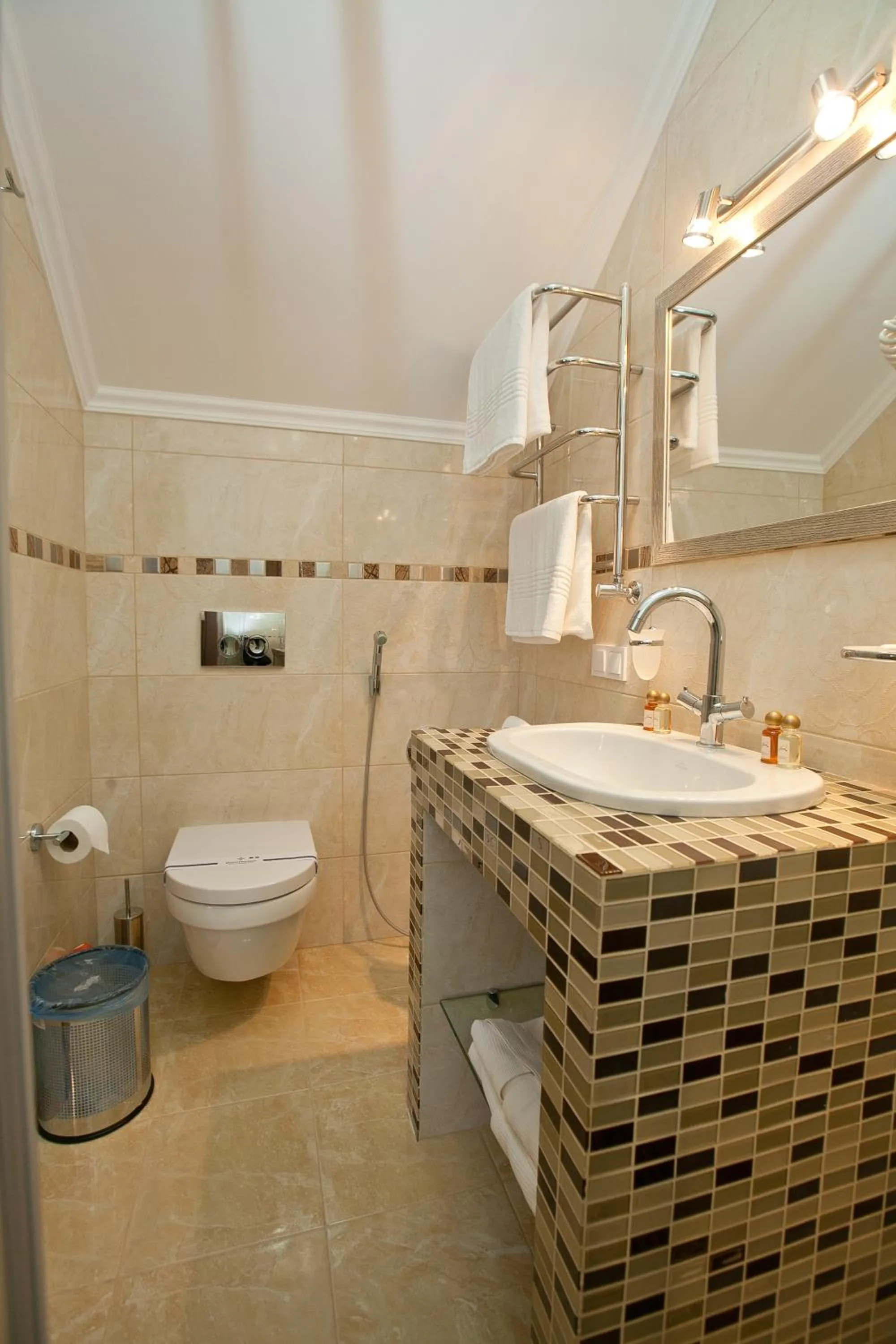 Toilet in Hotel Marsen
