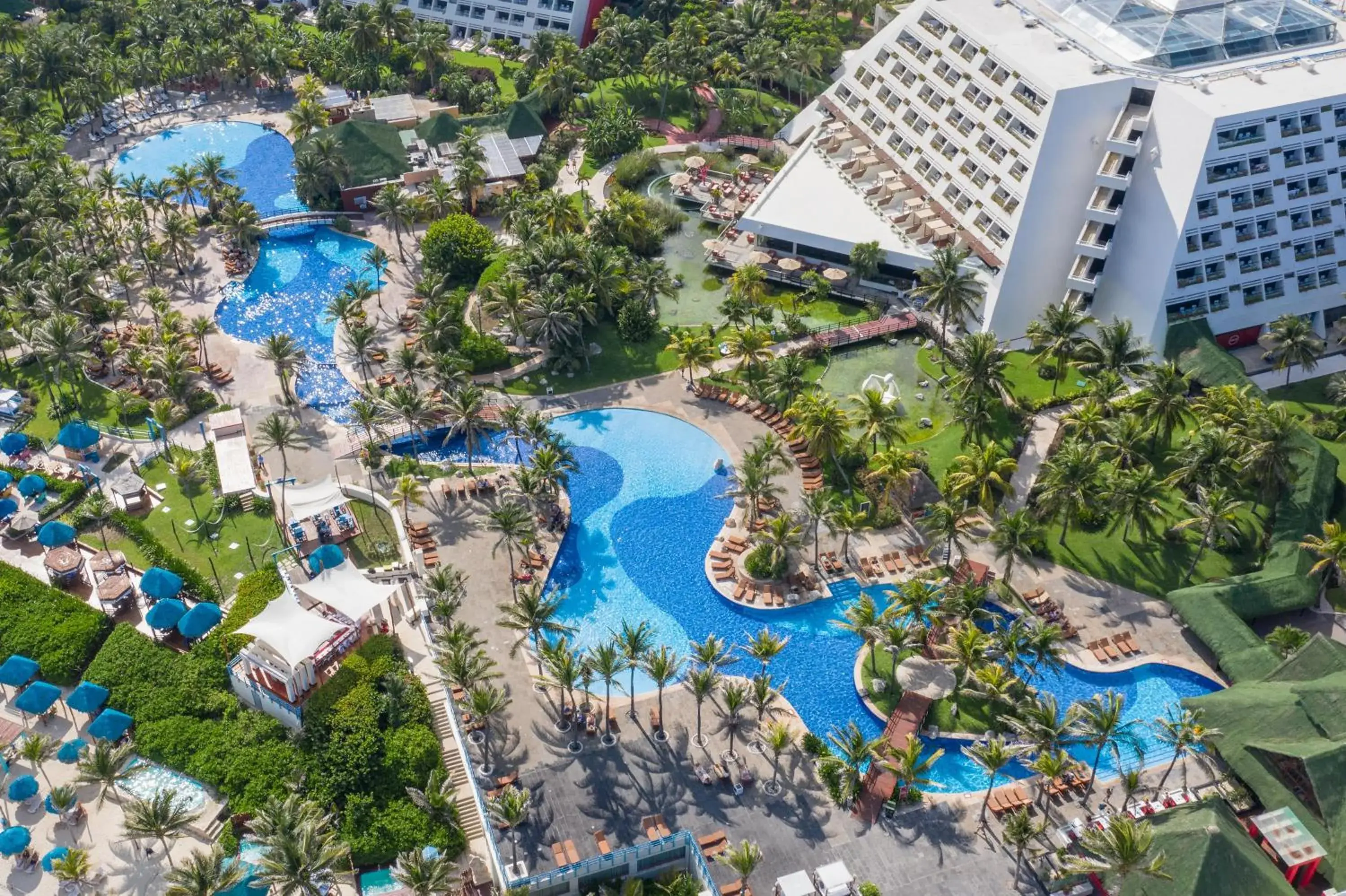 Property building in The Pyramid Cancun by Oasis - All Inclusive Property building in The Pyramid Cancun by Oasis - All Inclusive