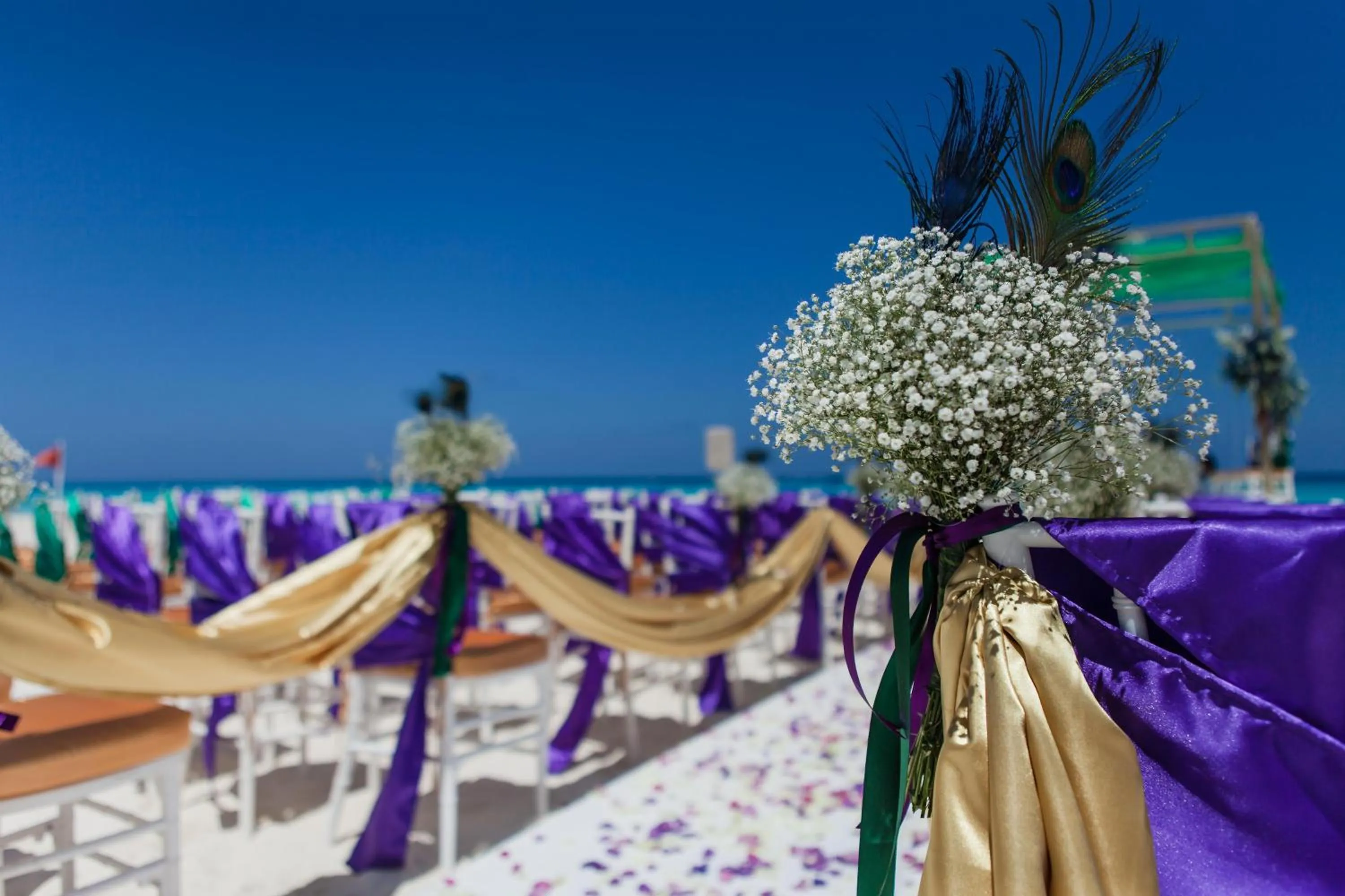 wedding in The Pyramid Cancun by Oasis - All Inclusive