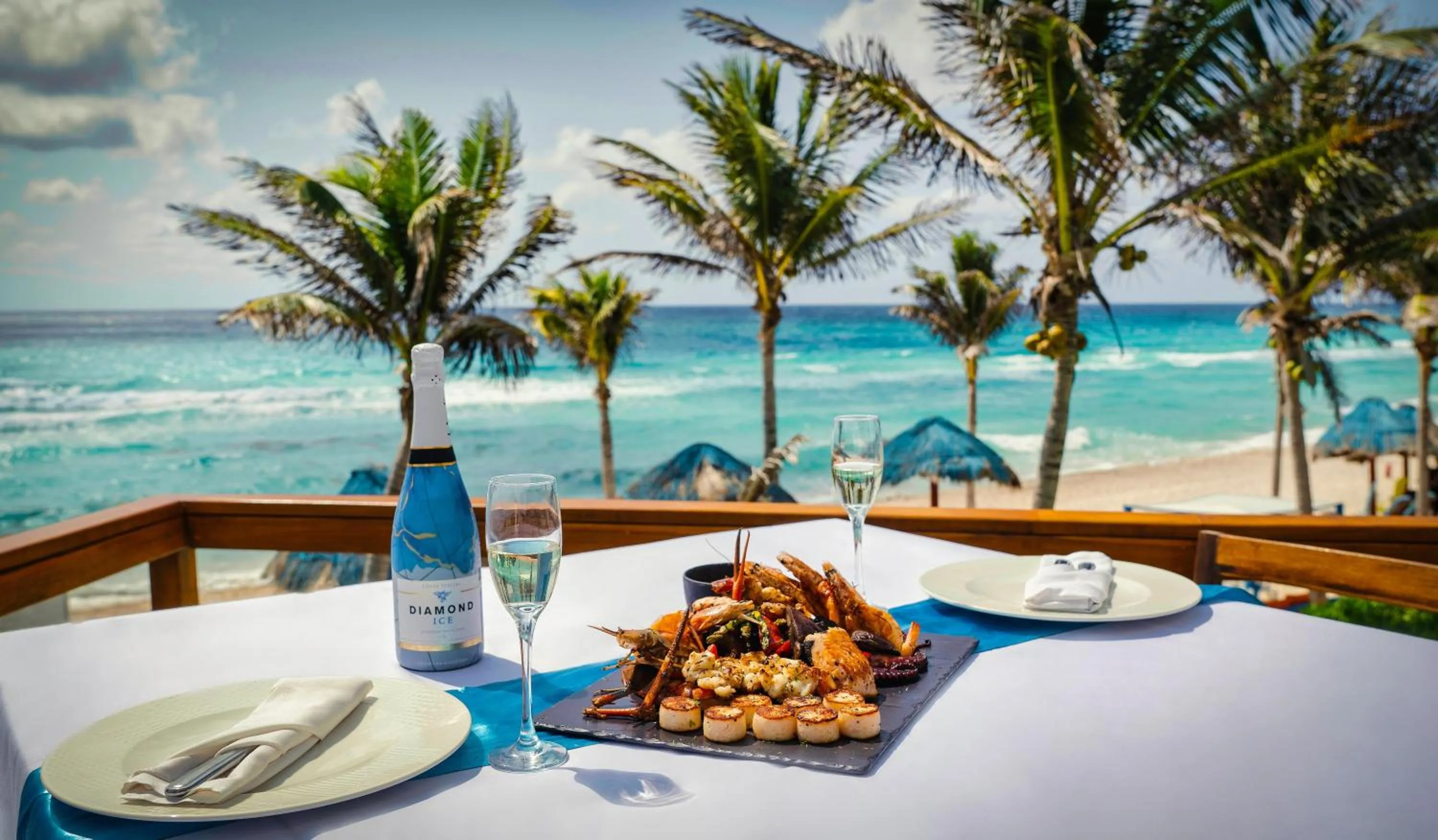 Restaurant/places to eat in The Pyramid Cancun by Oasis - All Inclusive