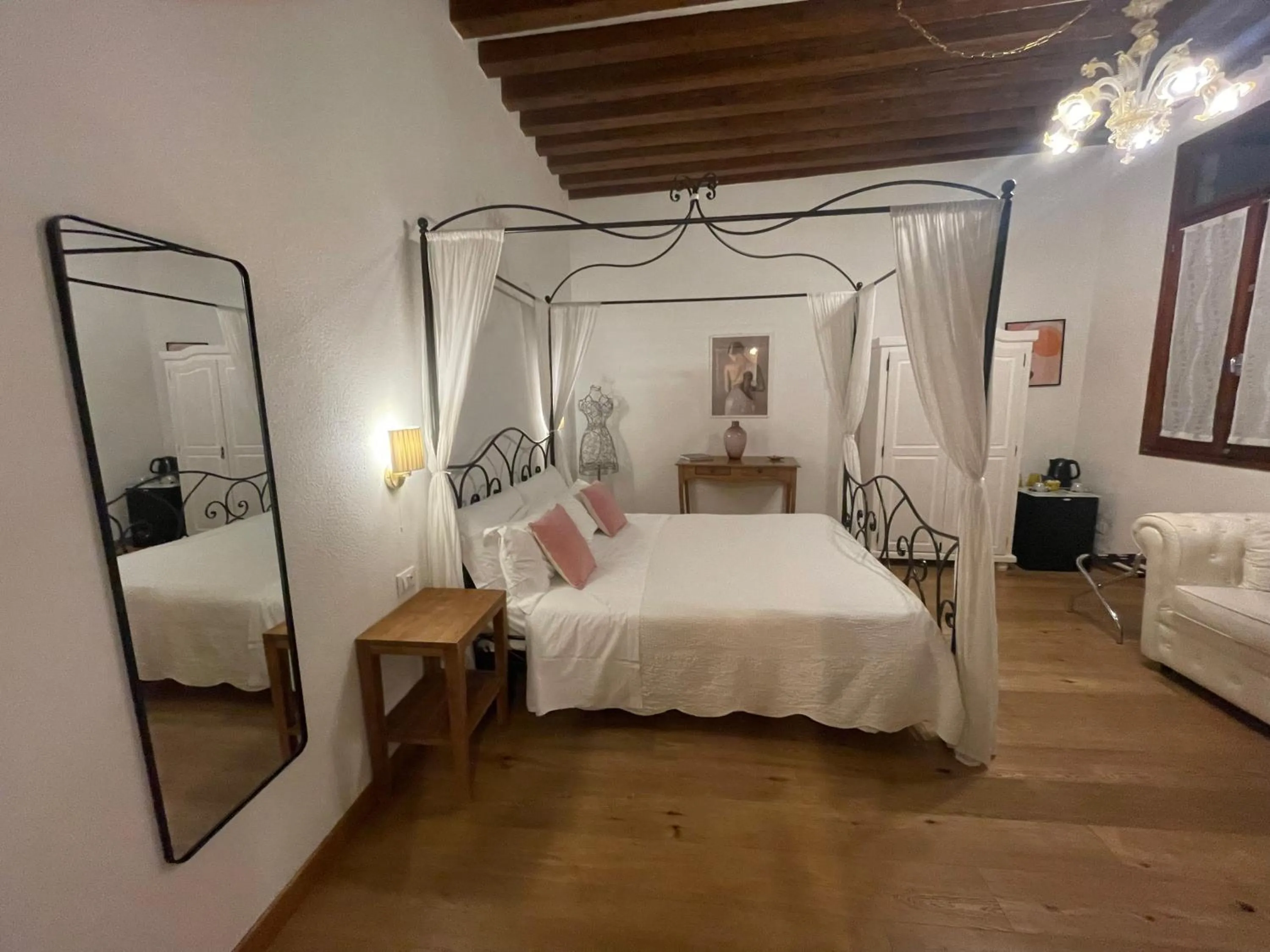 Bedroom, Bed in Residenza Corte Antica B&B