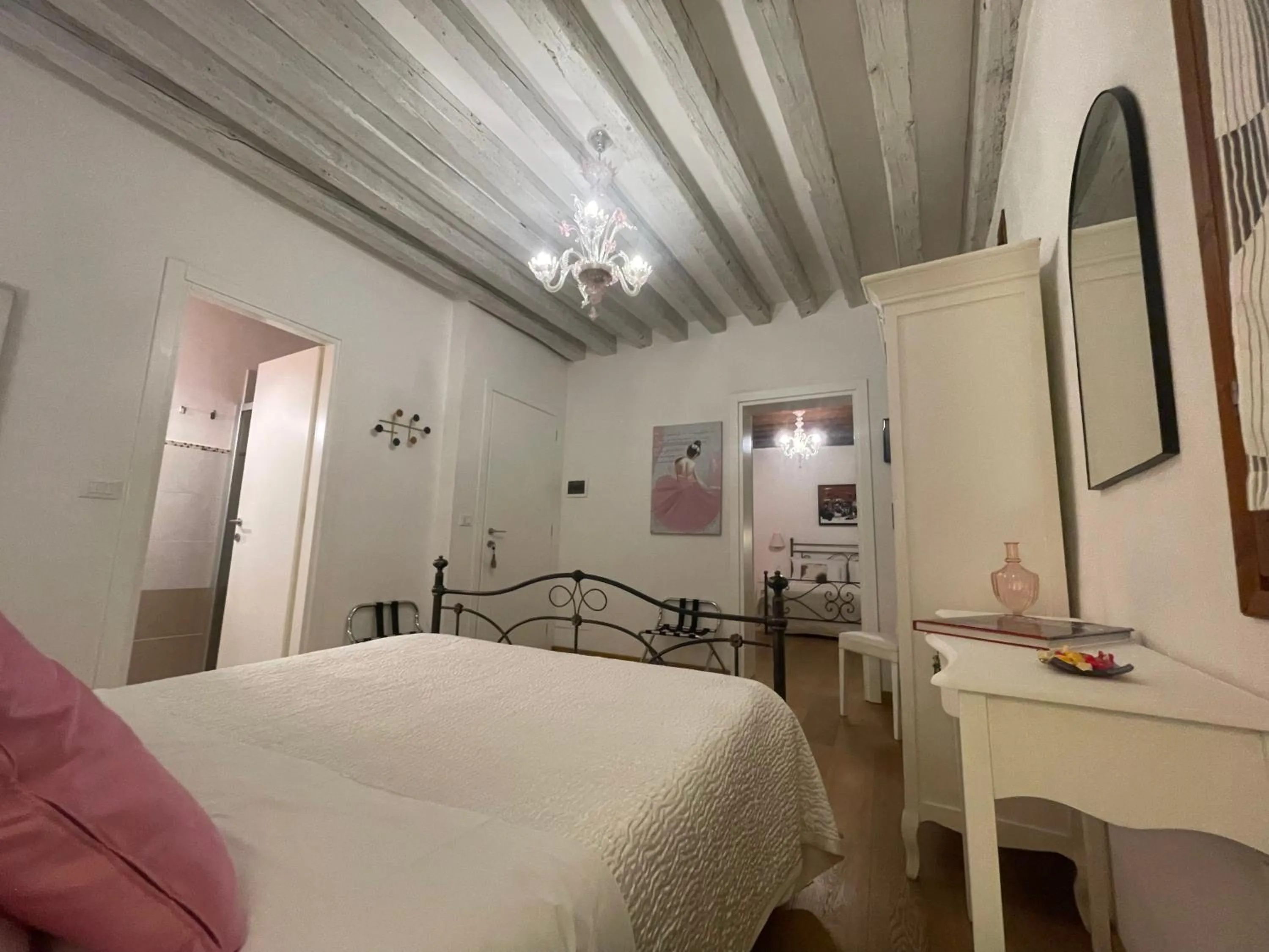 Bed in Residenza Corte Antica B&B