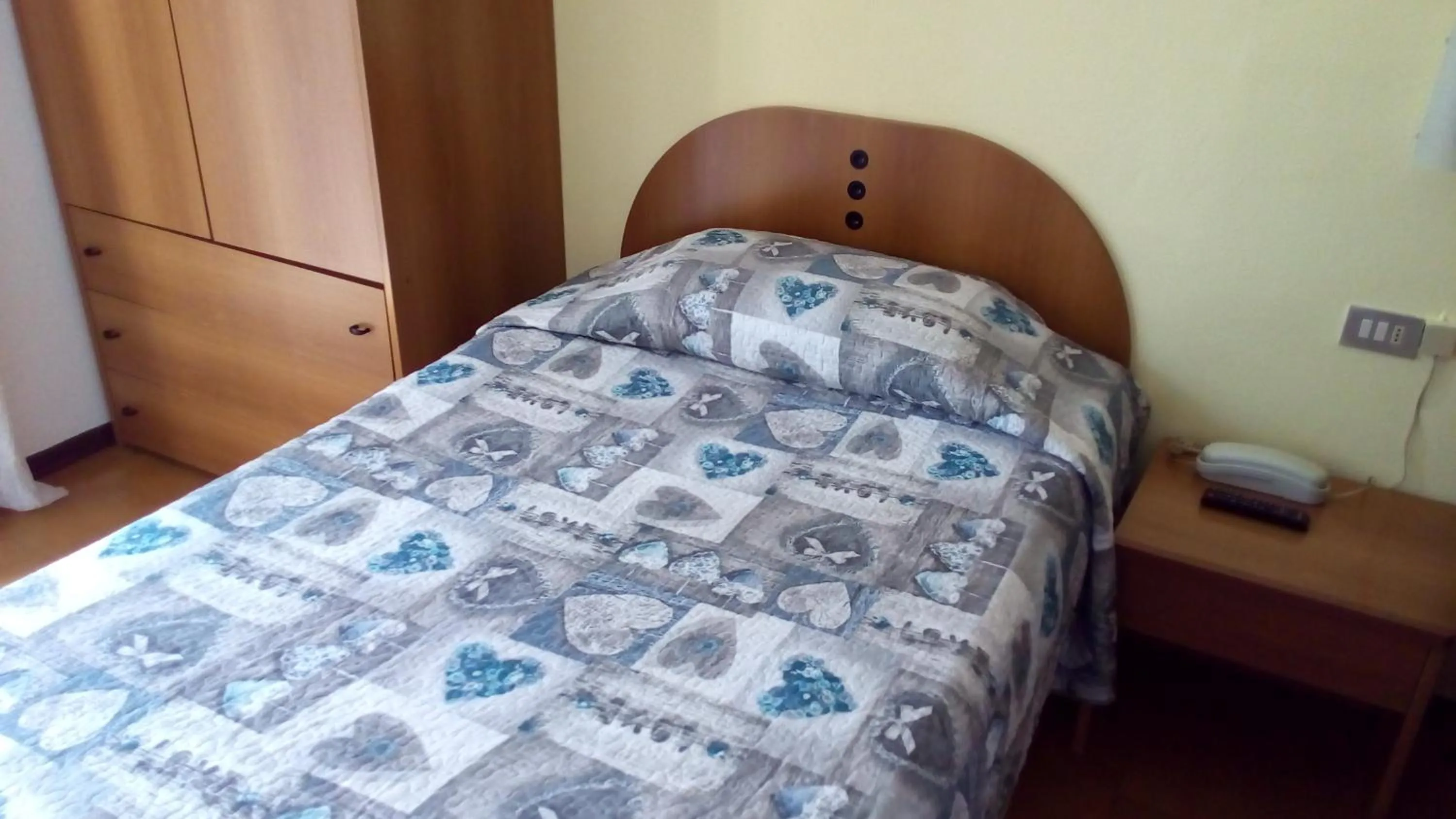 Bedroom, Bed in Hotel Tirreno