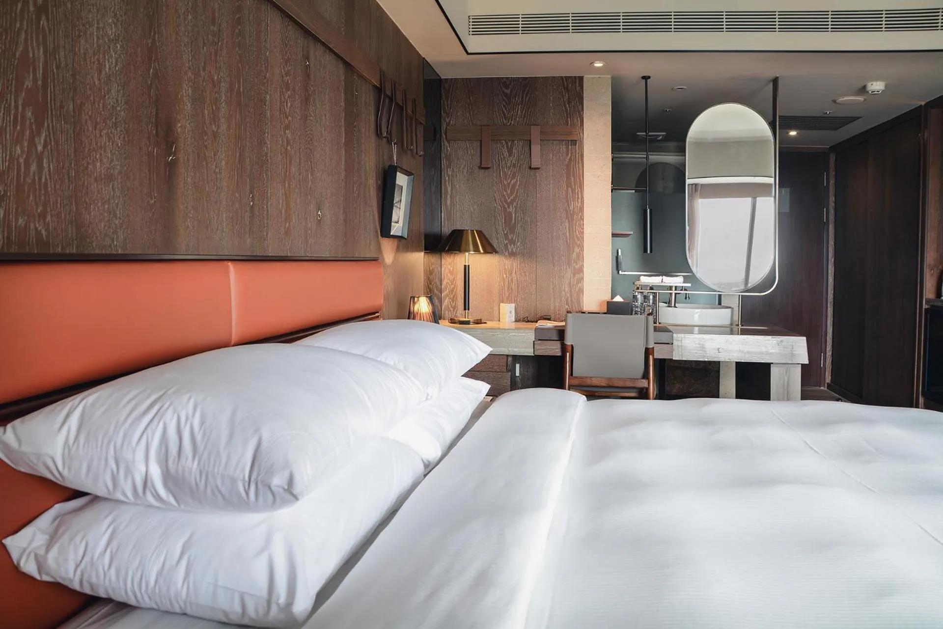 Photo of the whole room, Bed in Sheraton Taitung Hotel