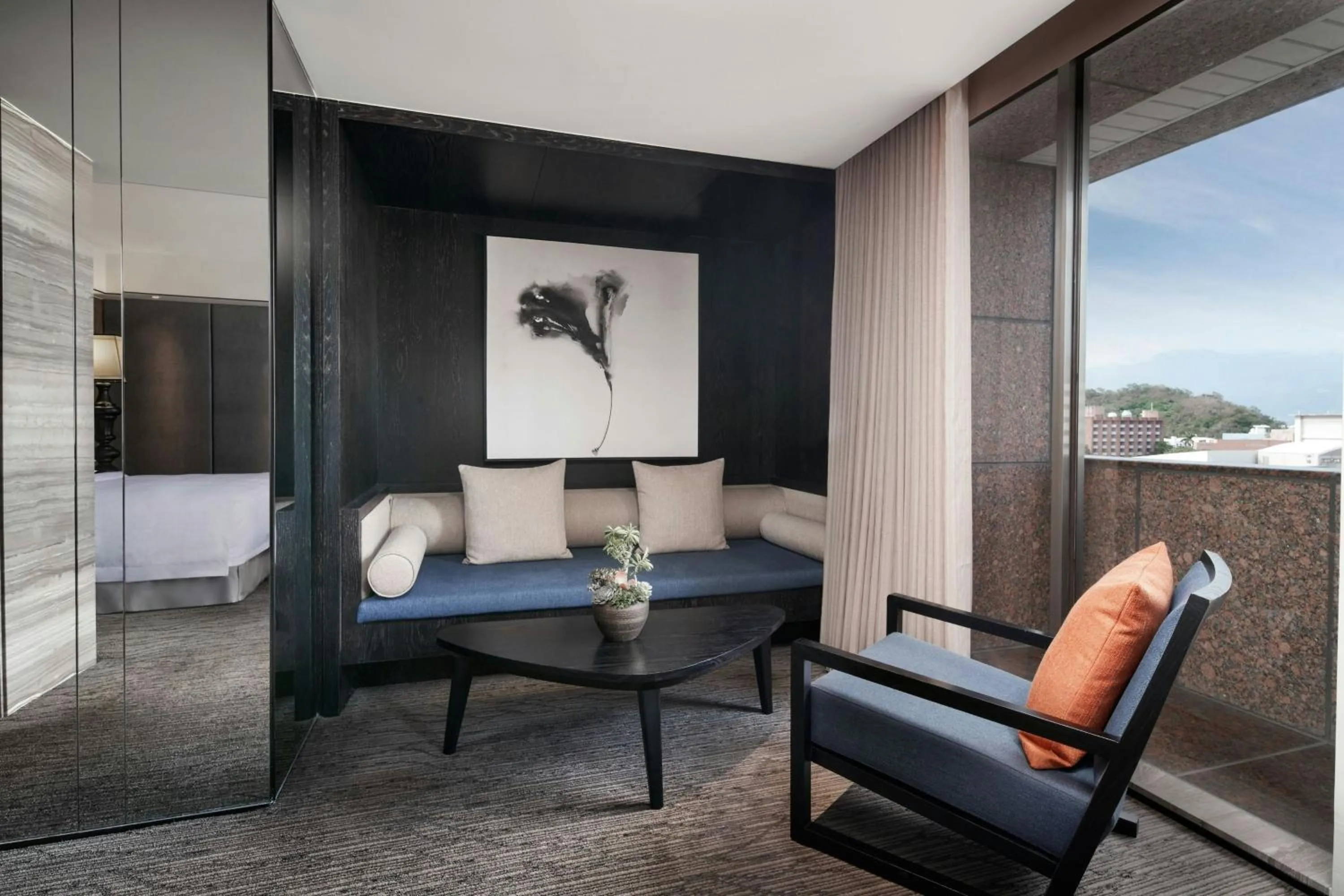 Living room in Sheraton Taitung Hotel