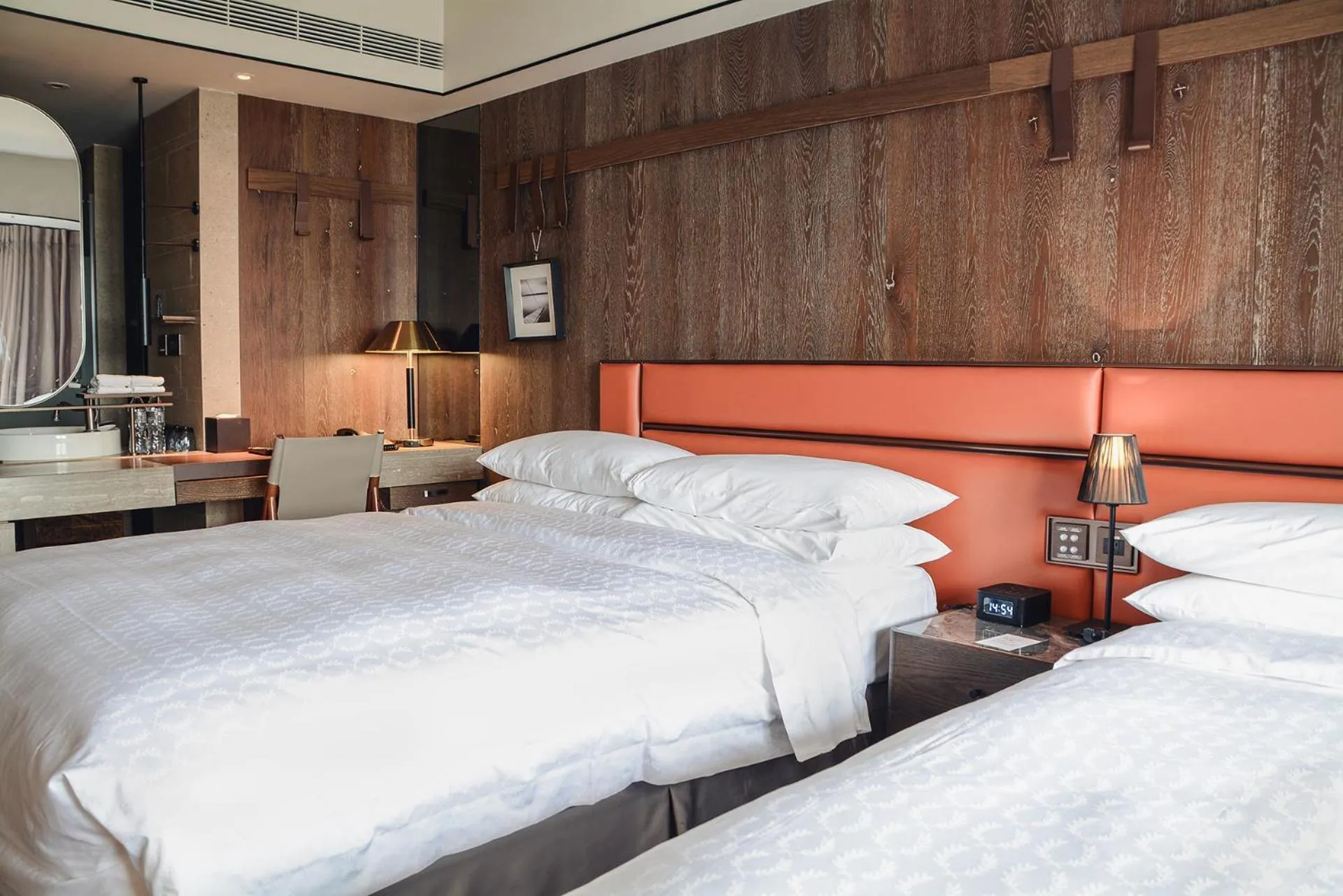 Photo of the whole room, Bed in Sheraton Taitung Hotel