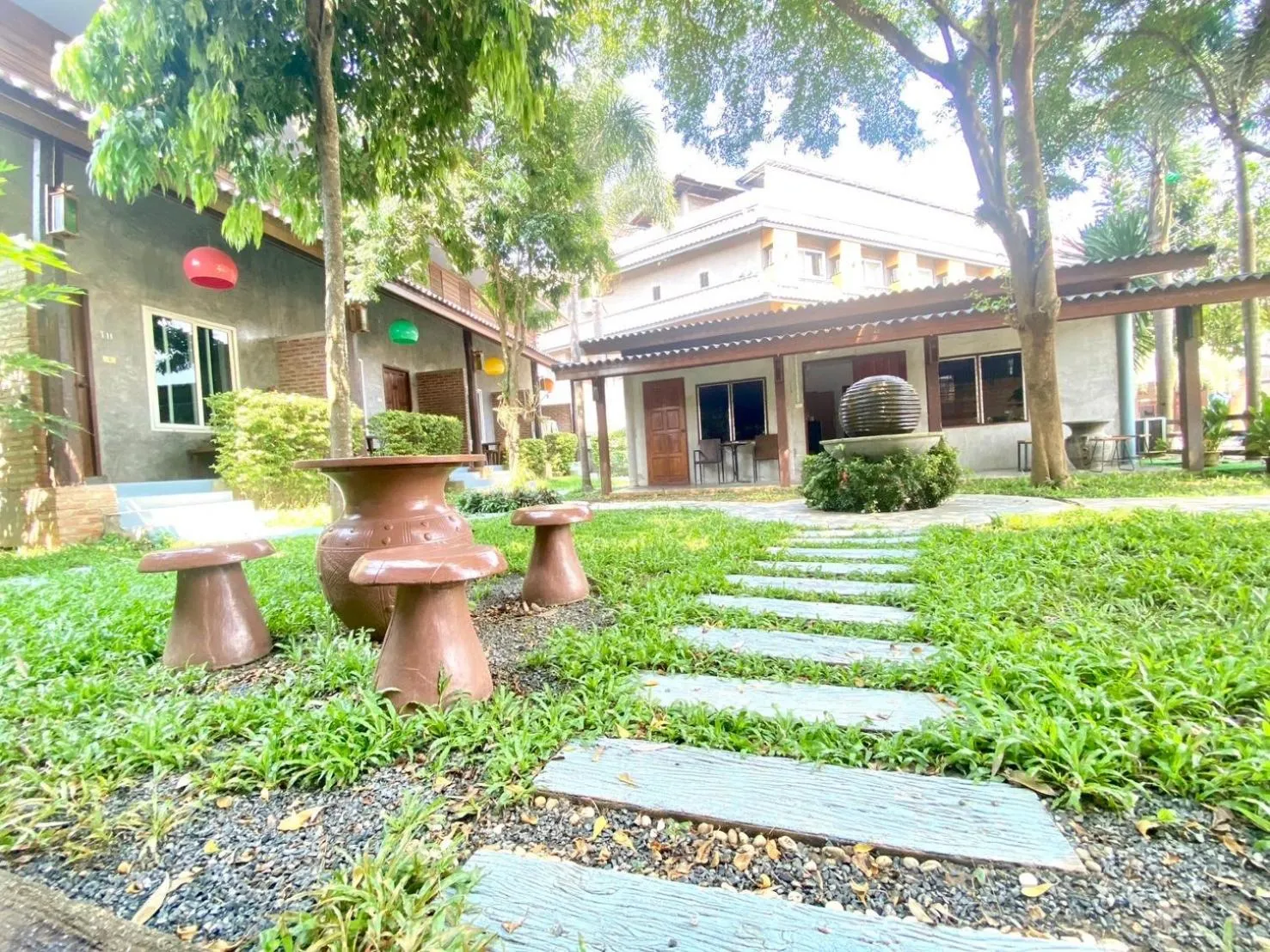 Property building in Home Inn Pai Garden