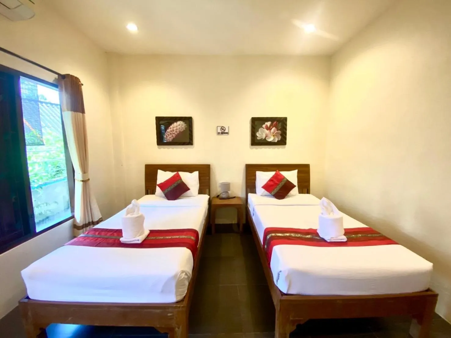 Bed in Home Inn Pai Garden