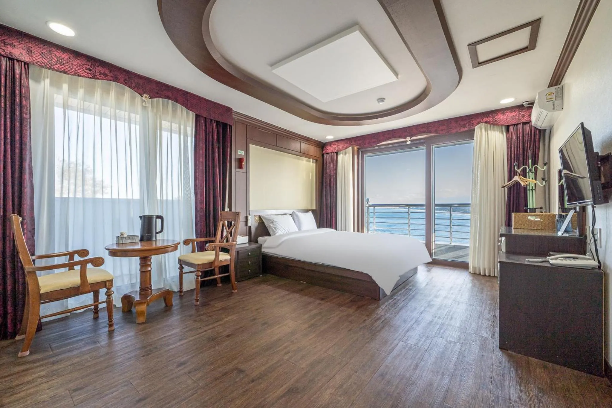 Bed in Mobydick Hotel