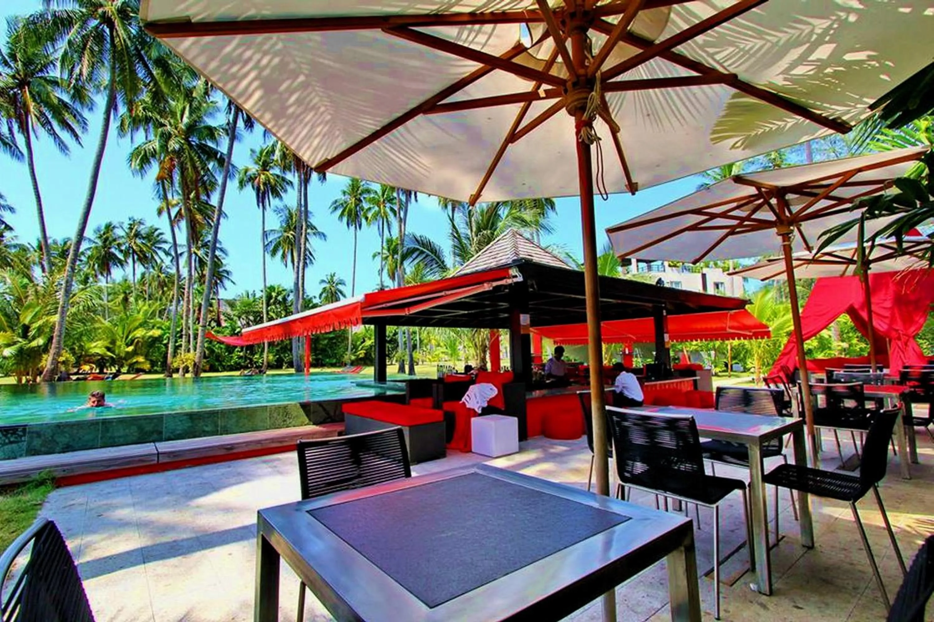 Restaurant/places to eat in Siam Royal View Resort Apartments