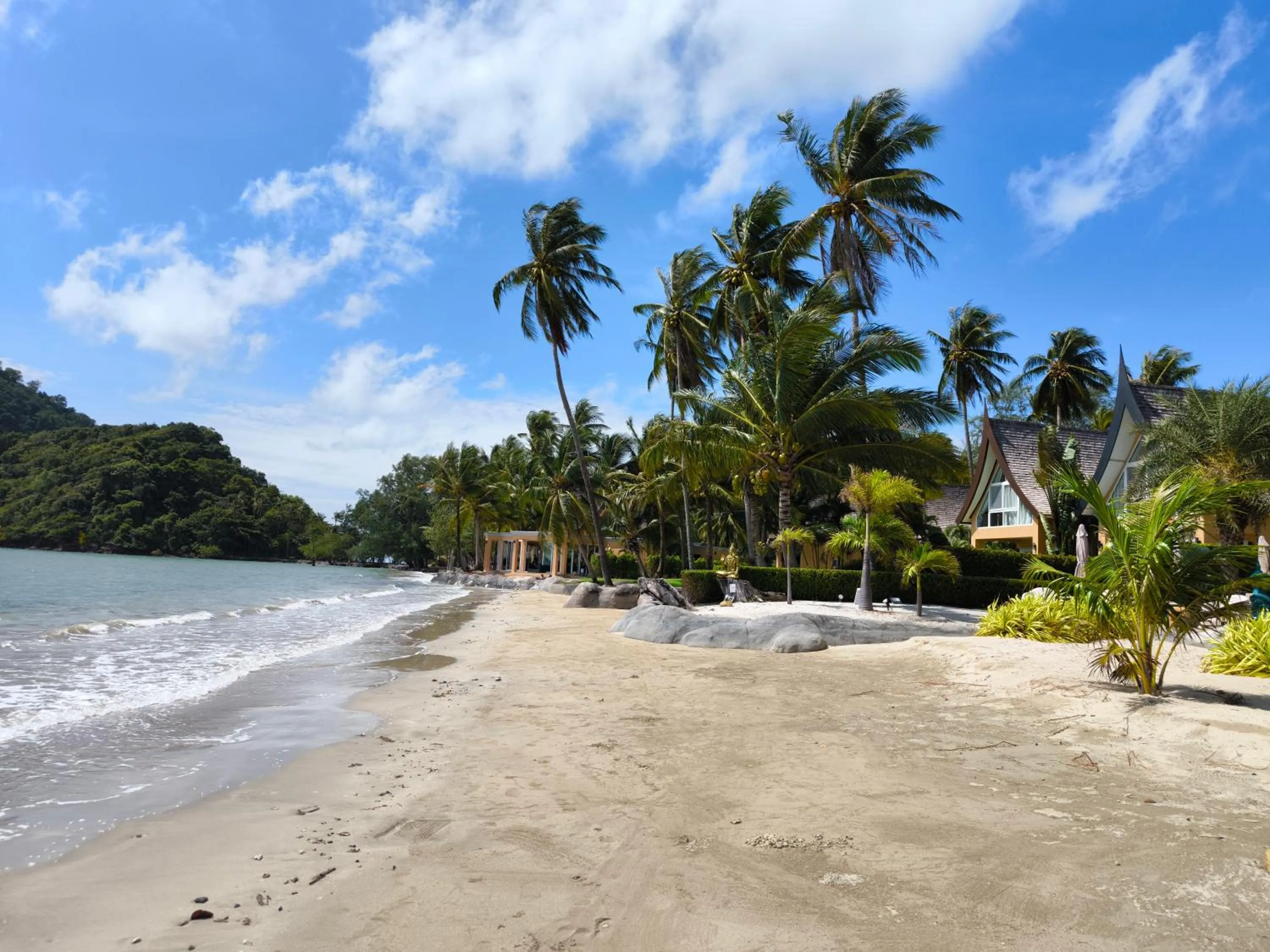 Beach in Siam Royal View Resort Apartments