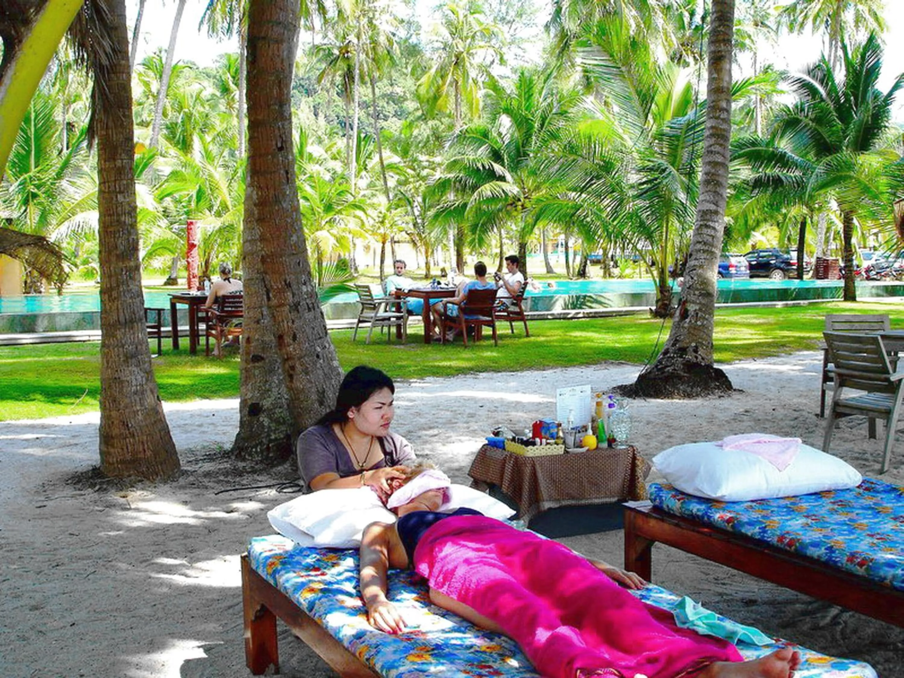 People in Siam Royal View Resort Apartments