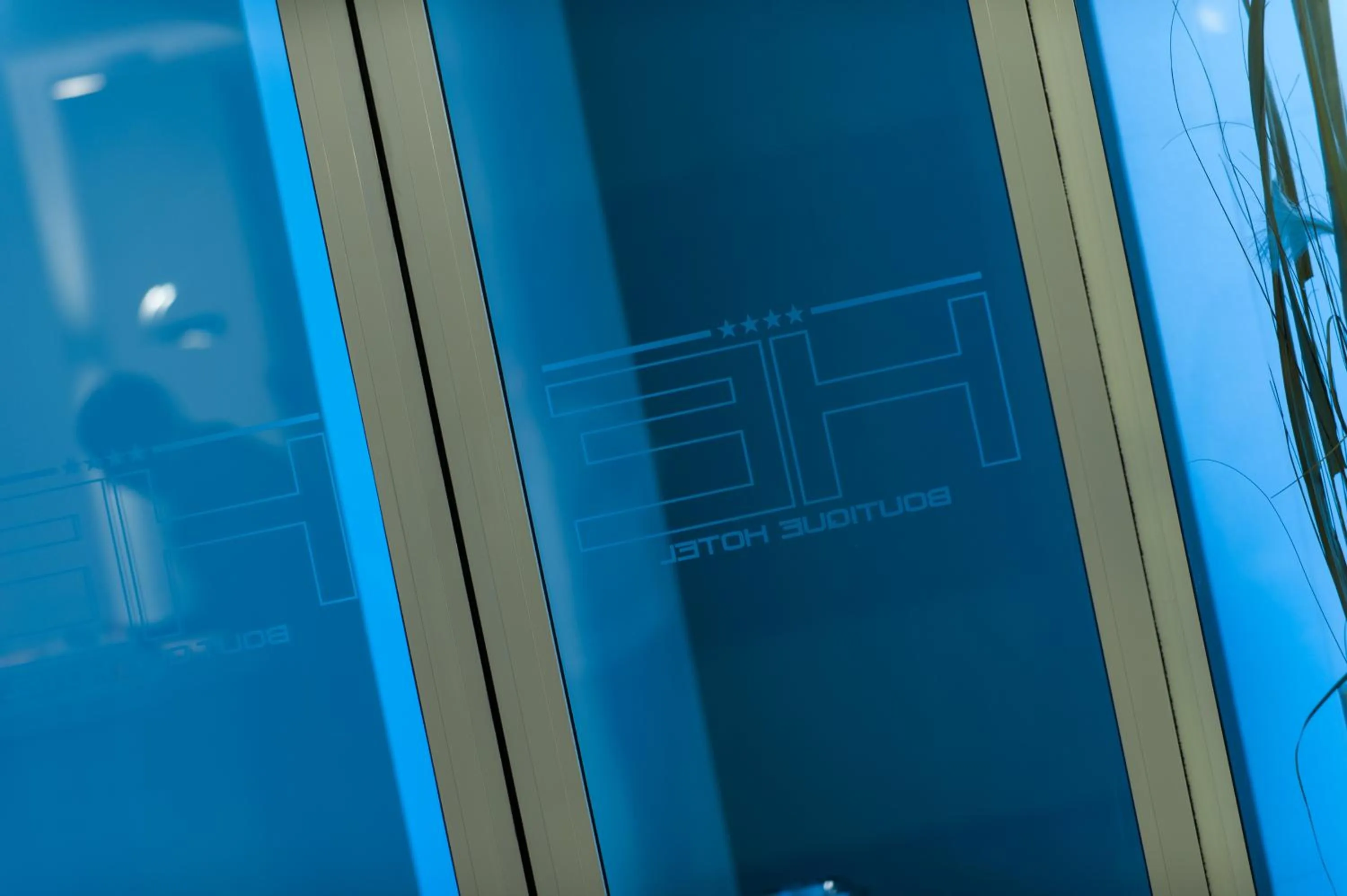 Facade/entrance in Executive Inn Boutique Hotel