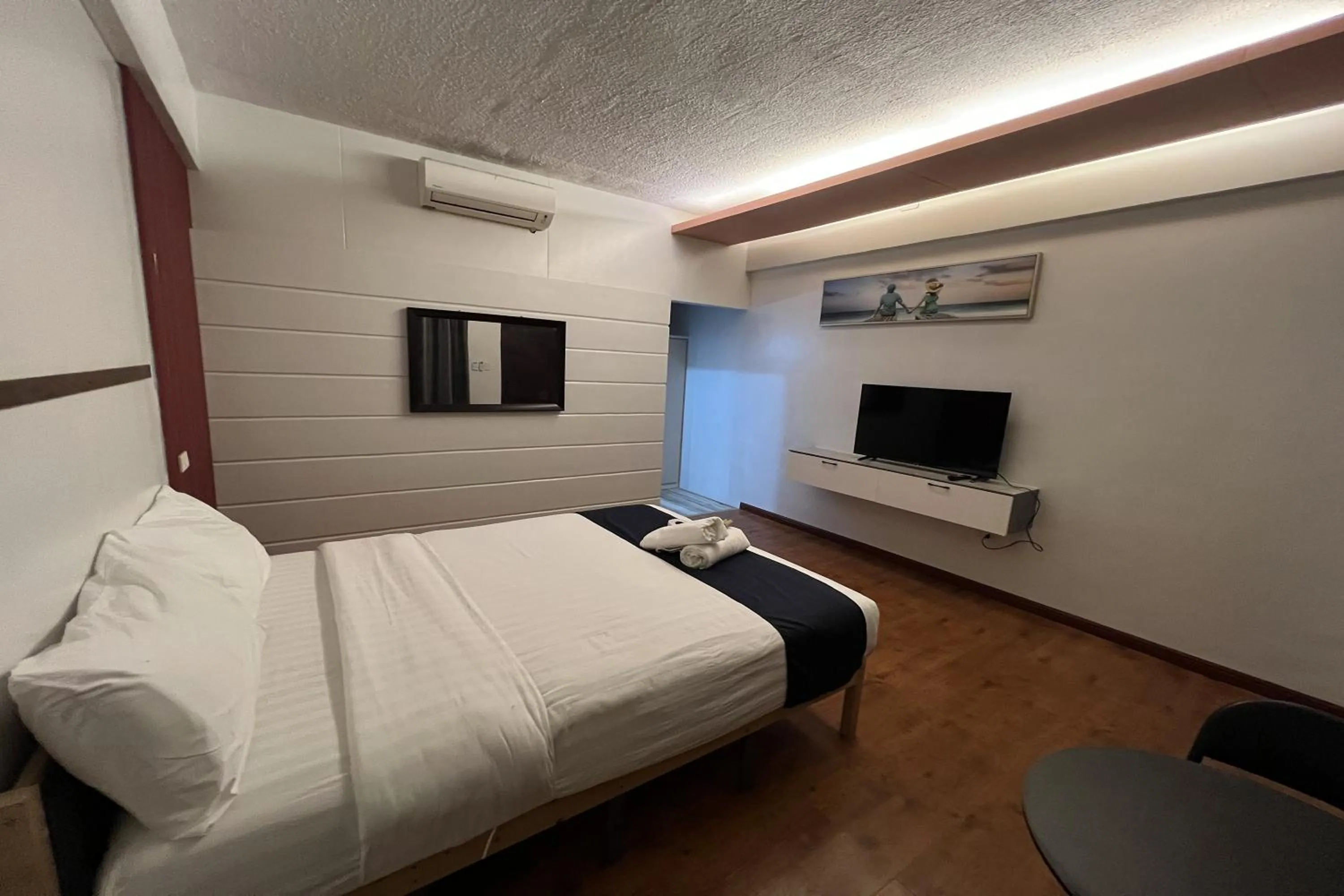 Bed in At The Pad Hotel and Resort